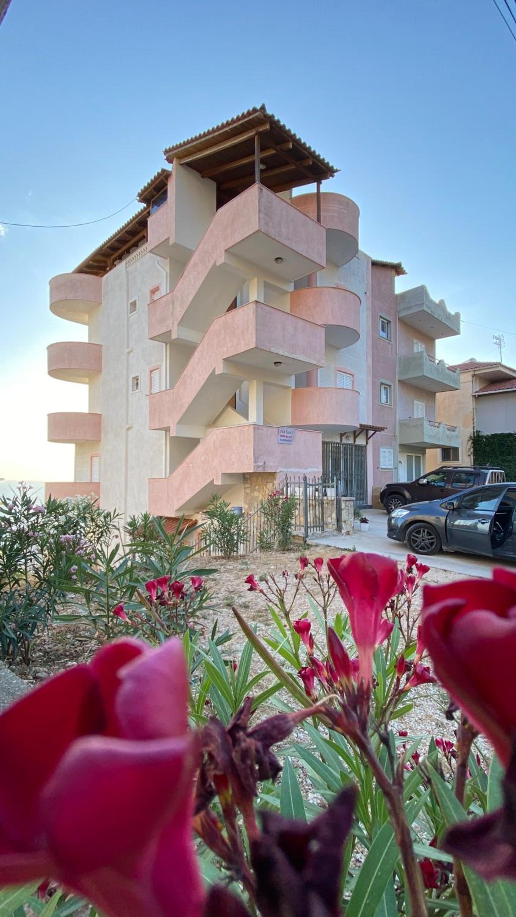 Vila Tani-2 Studios&Apartments Parking