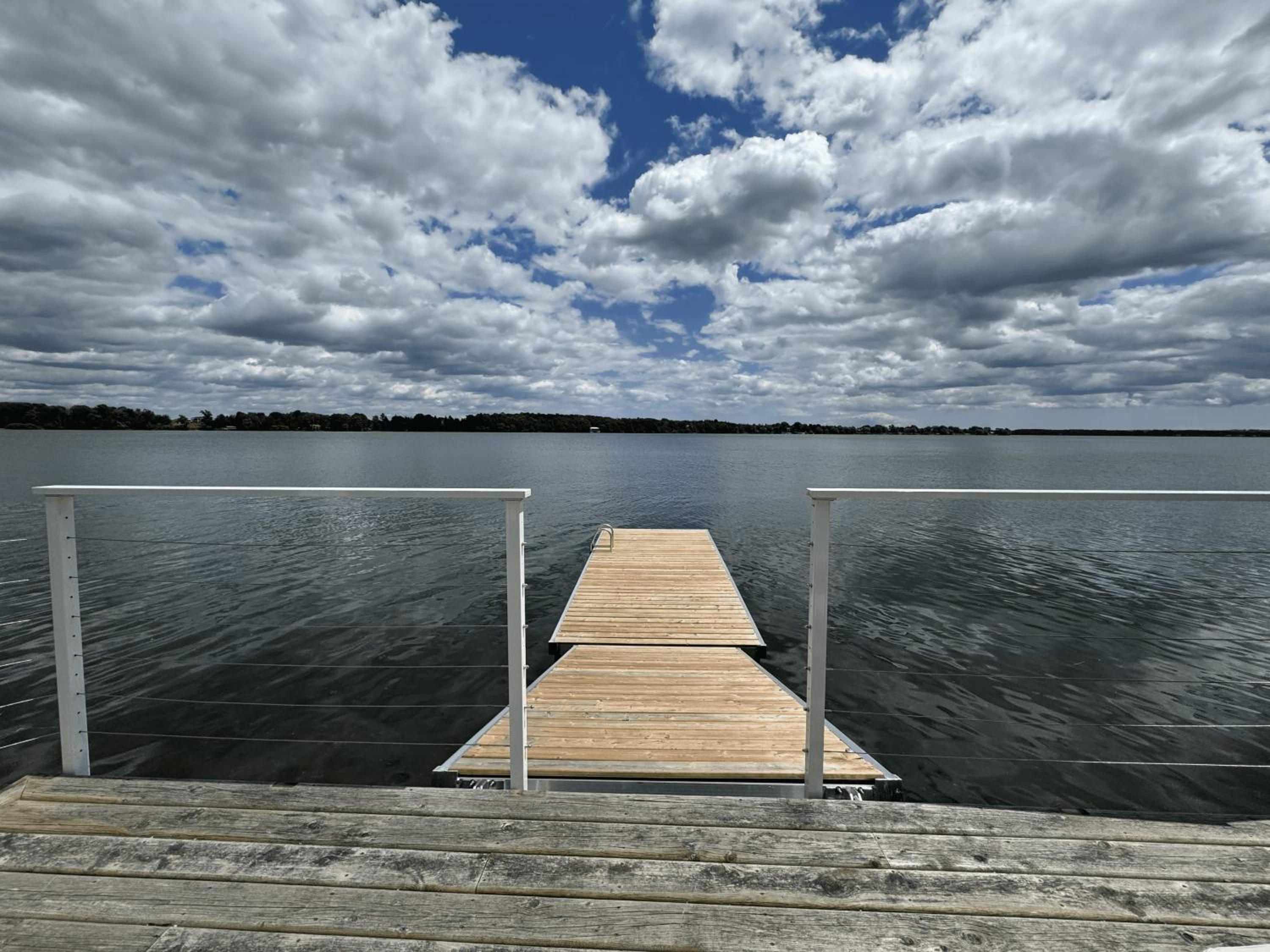 Cozy family waterfront retreat recently renovated