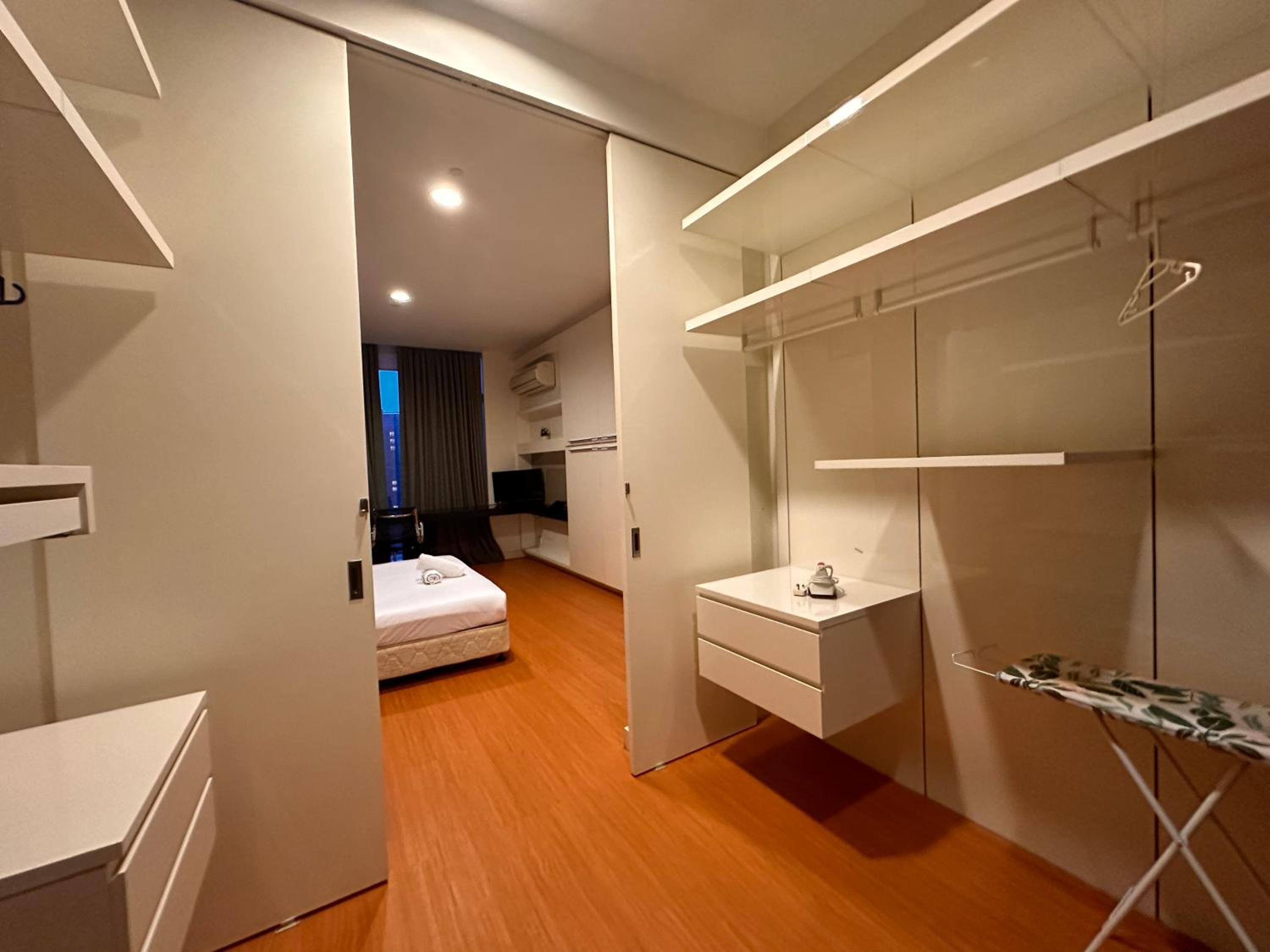 Platinum Suites By Moonlight Park