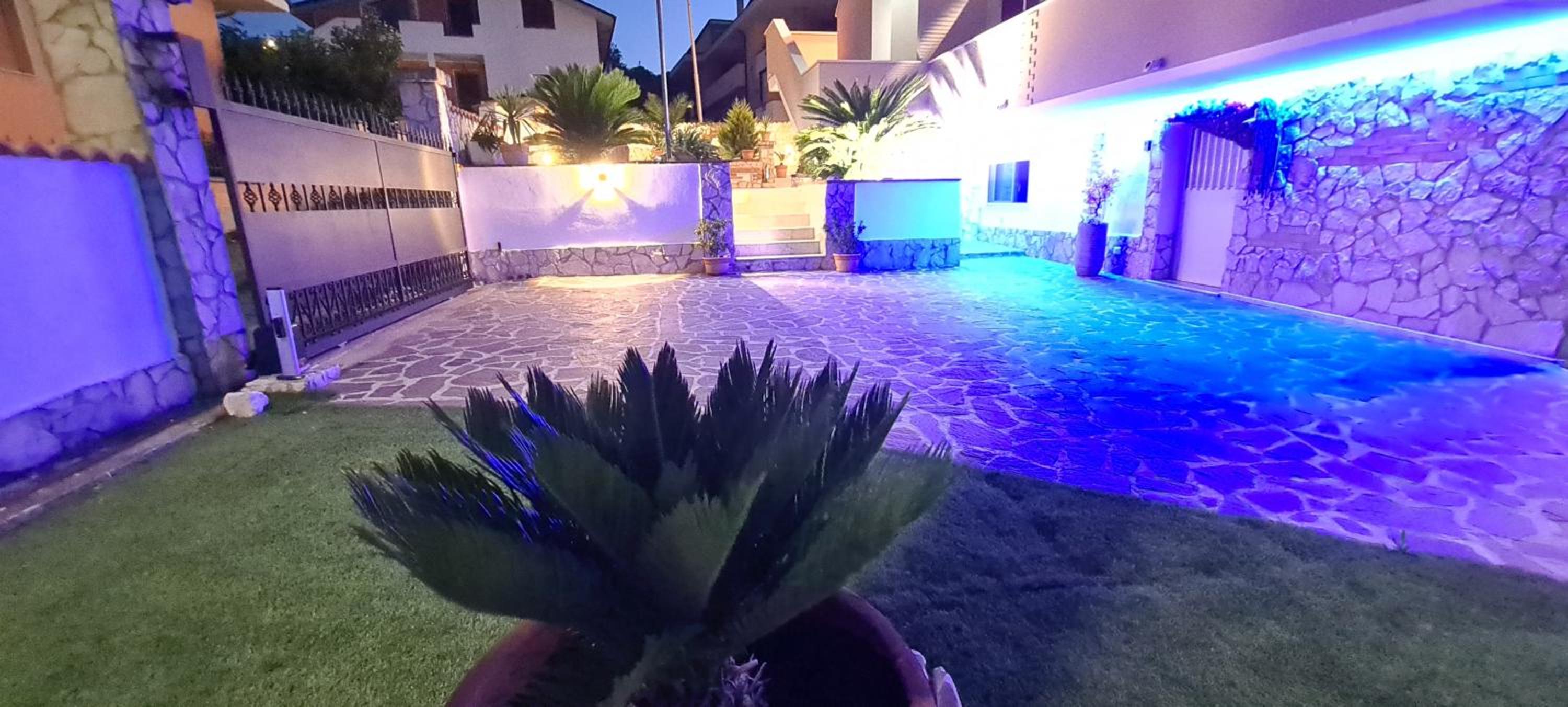 PICCOLO PARADISO Suite SOLE view 5