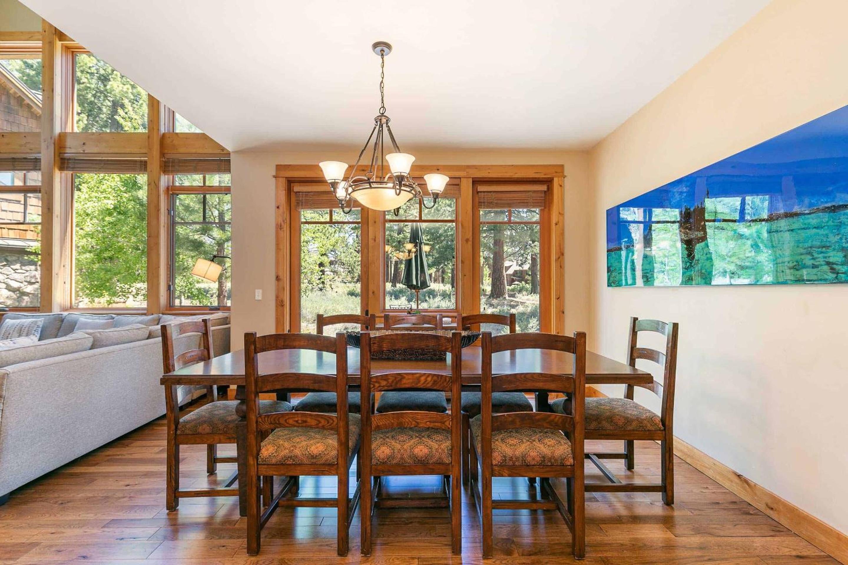Fairway Drive 13151 by East West Hospitality view 3