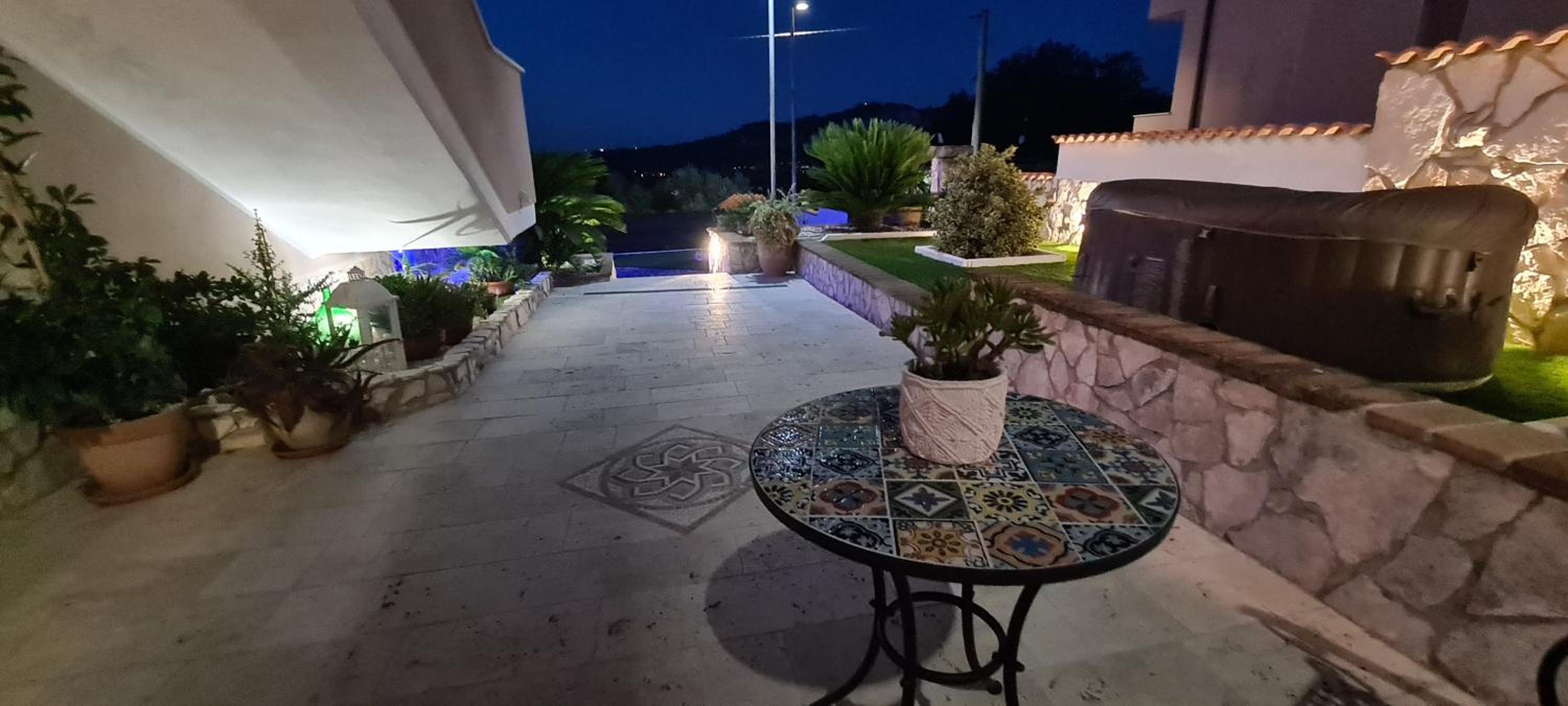 PICCOLO PARADISO Suite SOLE view 3