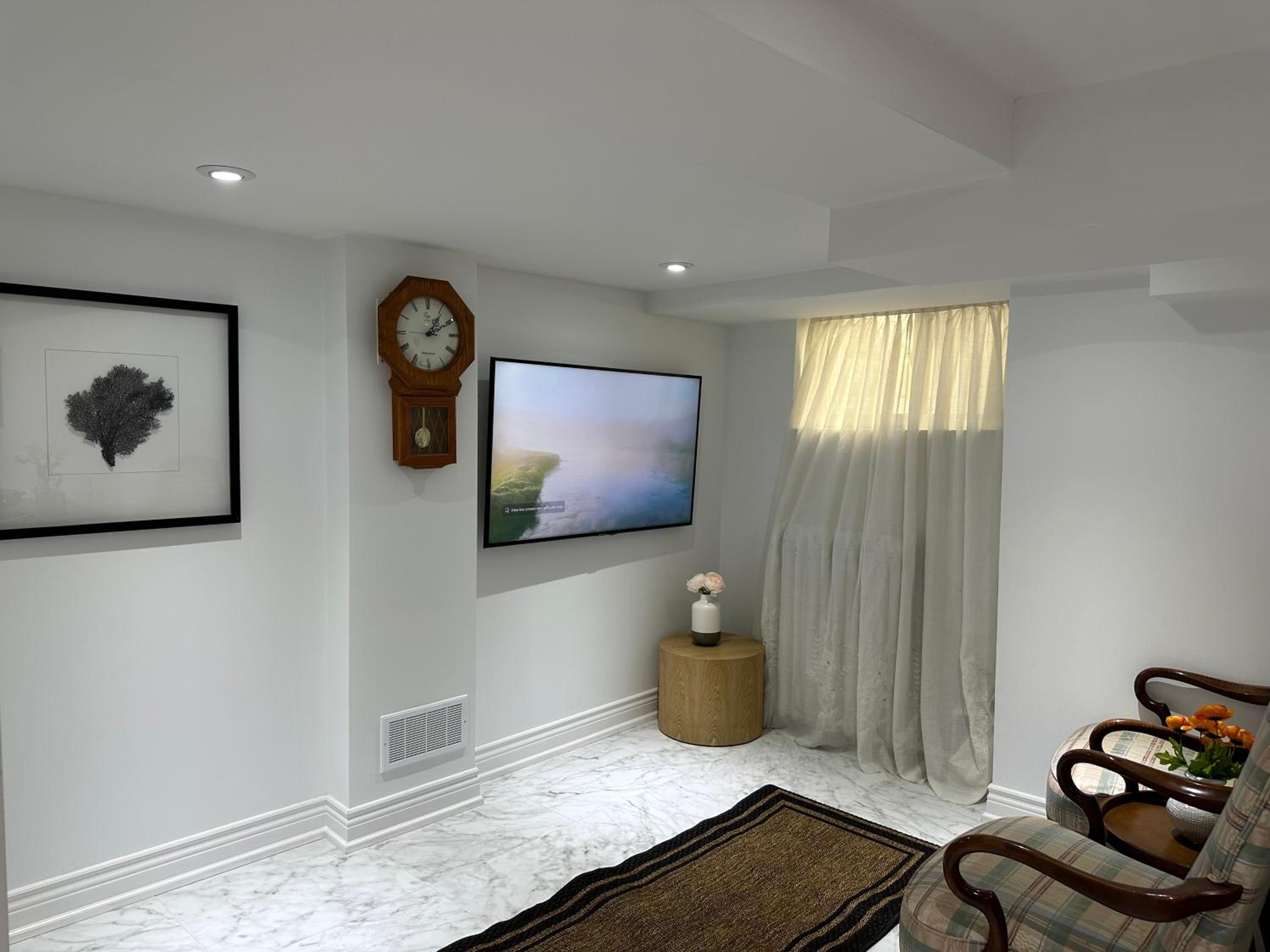 Double bedroom on up or 3 bedrooms in basement near Eglinton subway station