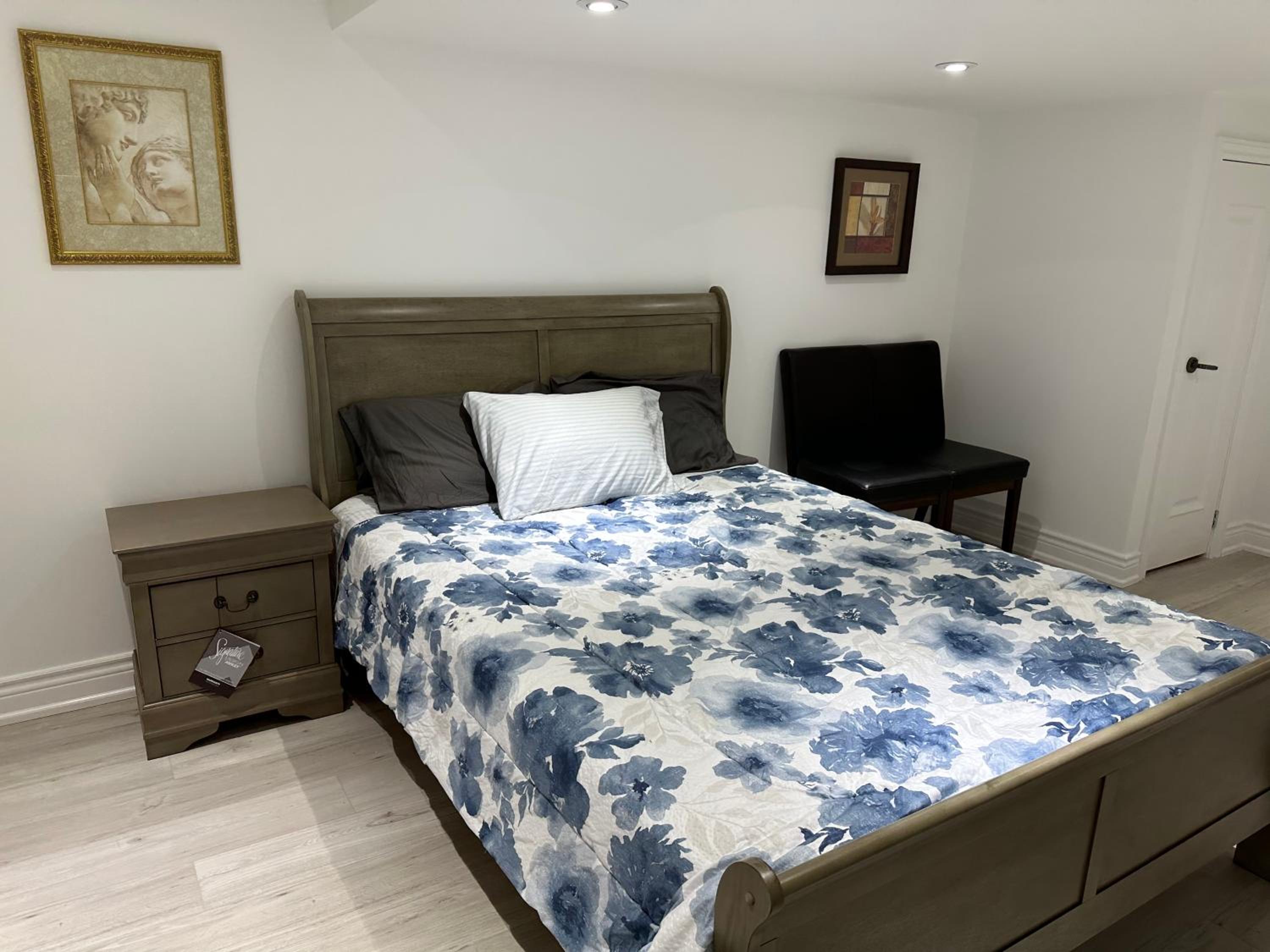 Double bedroom on up or 3 bedrooms in basement near Eglinton subway station