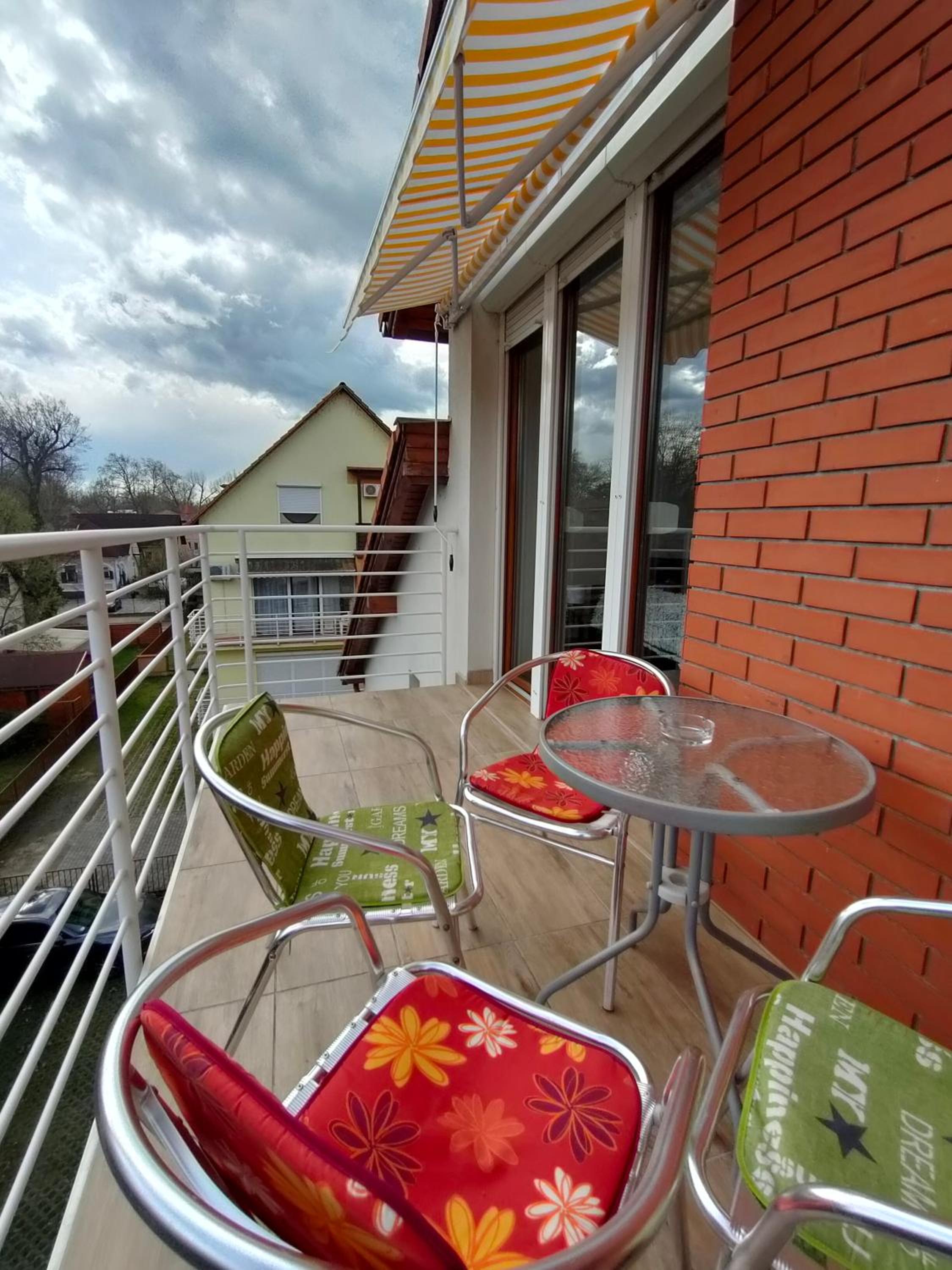 ReNiCa Wellness Apartman Siófok