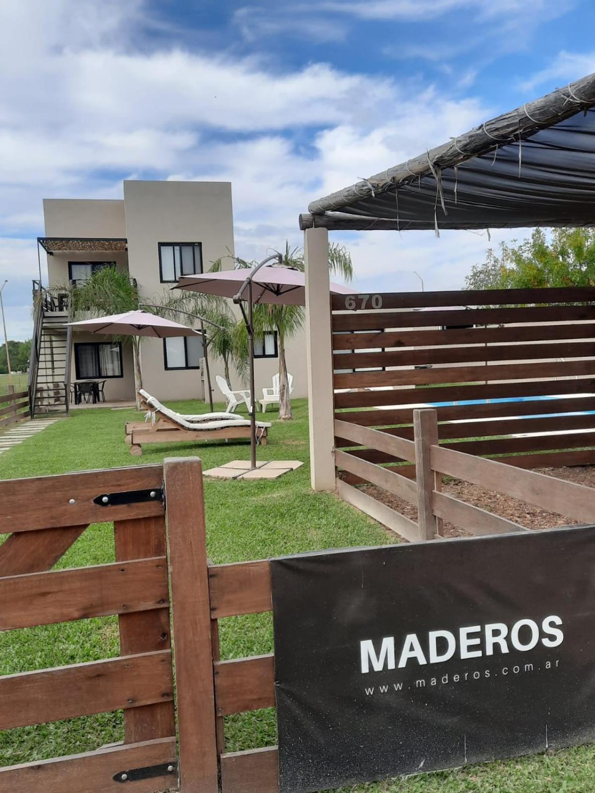 Maderos Apart