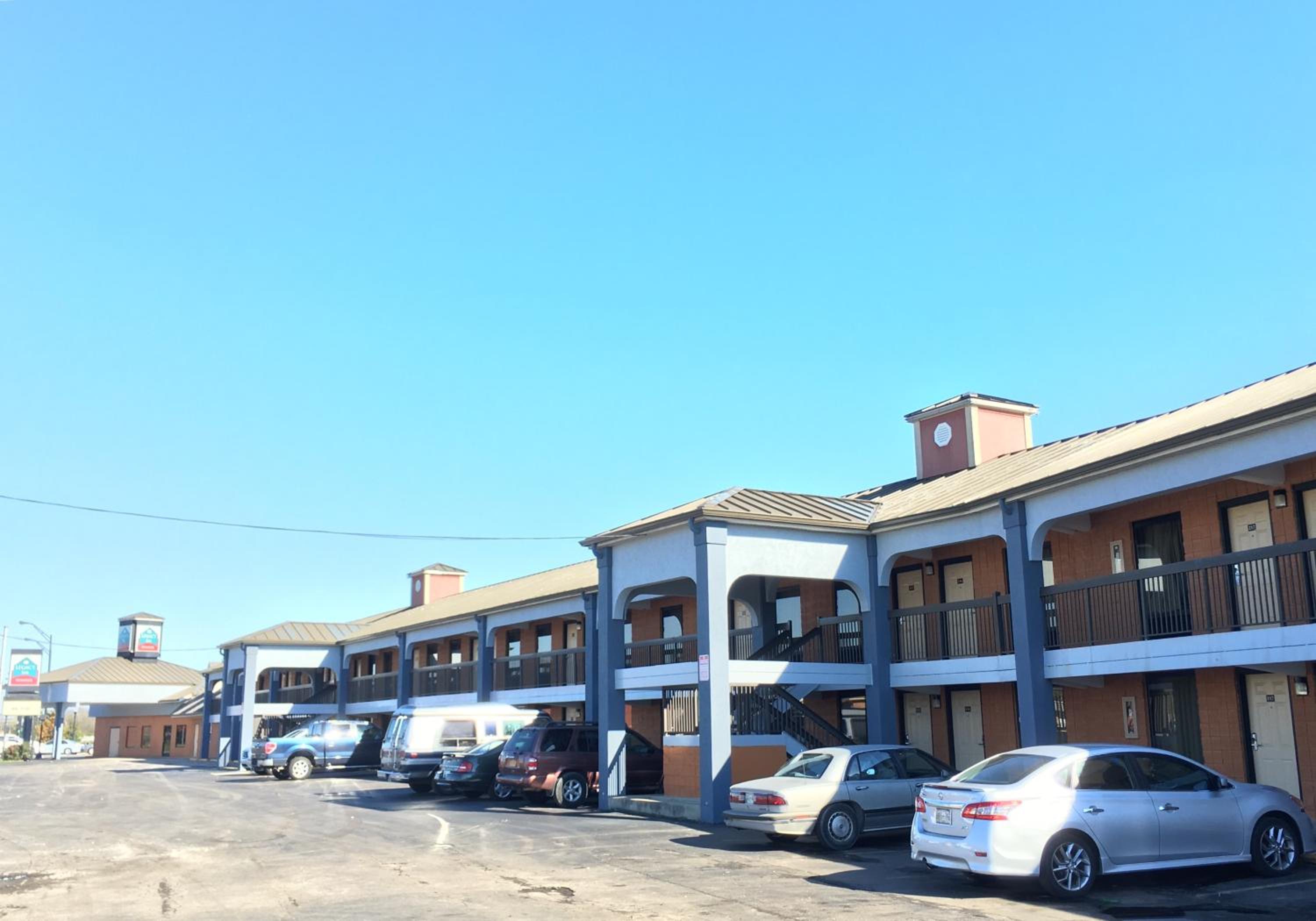 Legacy Inn - Gallatin - Property Image 3