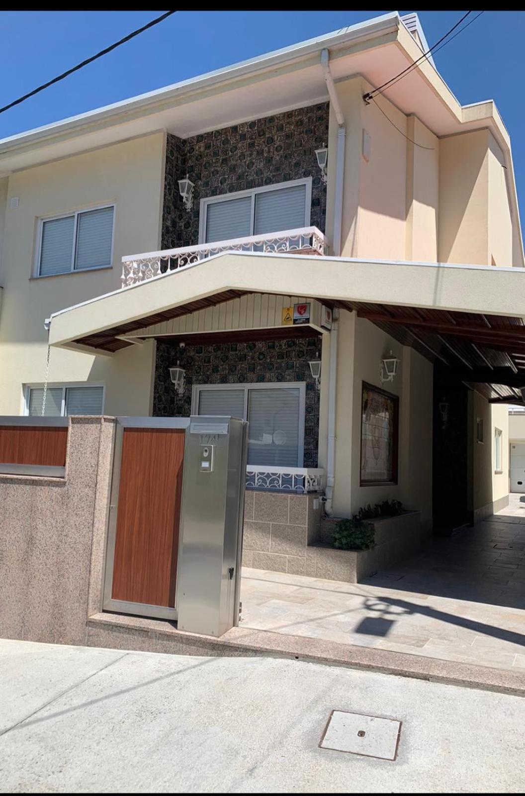 Hotel Casa de Férias Alfena - Image 1