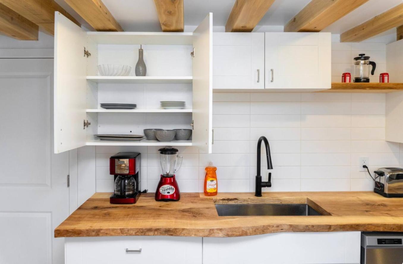 Kitchener Vacations - Cozy Cottage Style House - Property Image 20