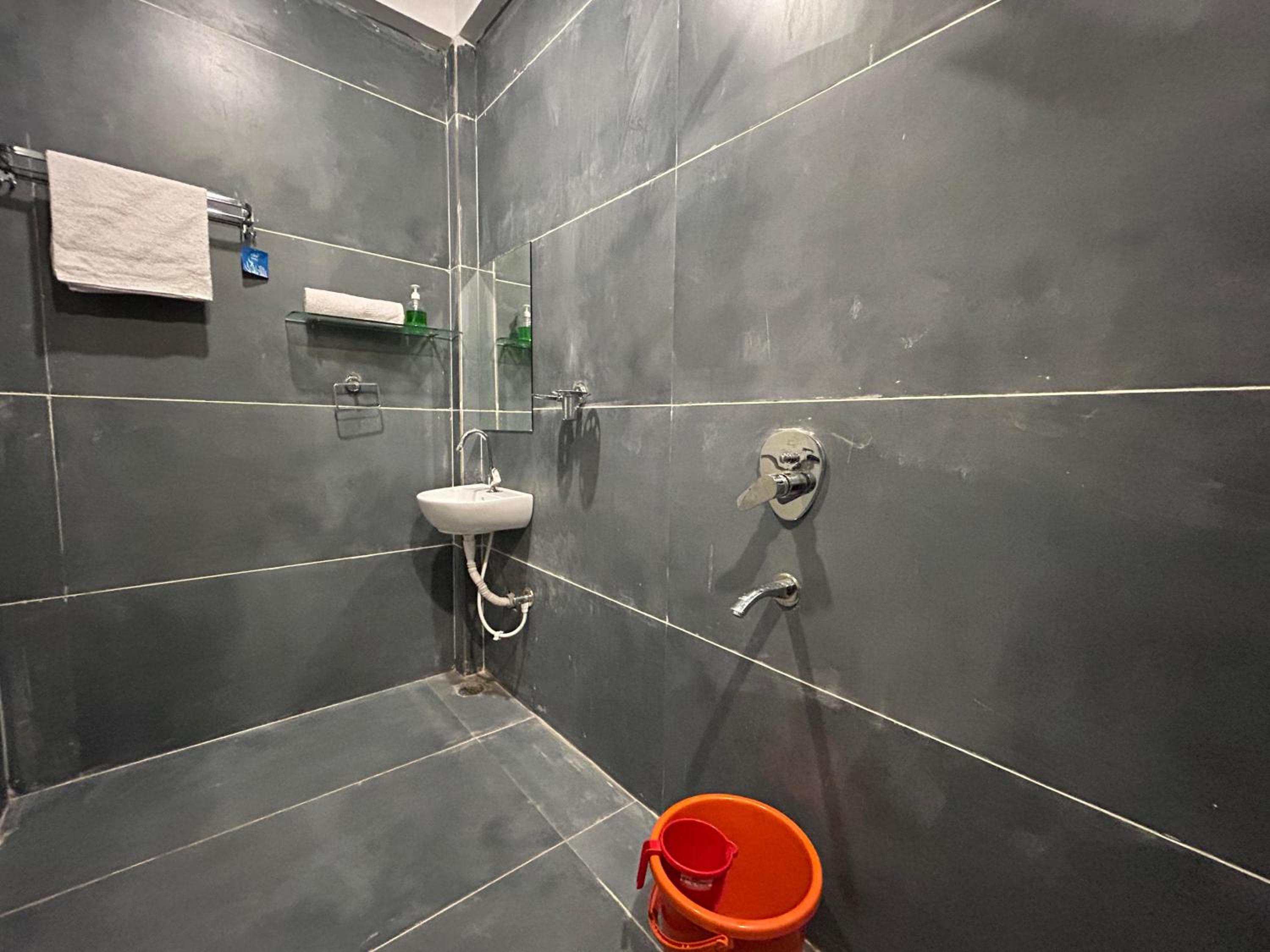 Hotel Madhuvan Ujjain view 3