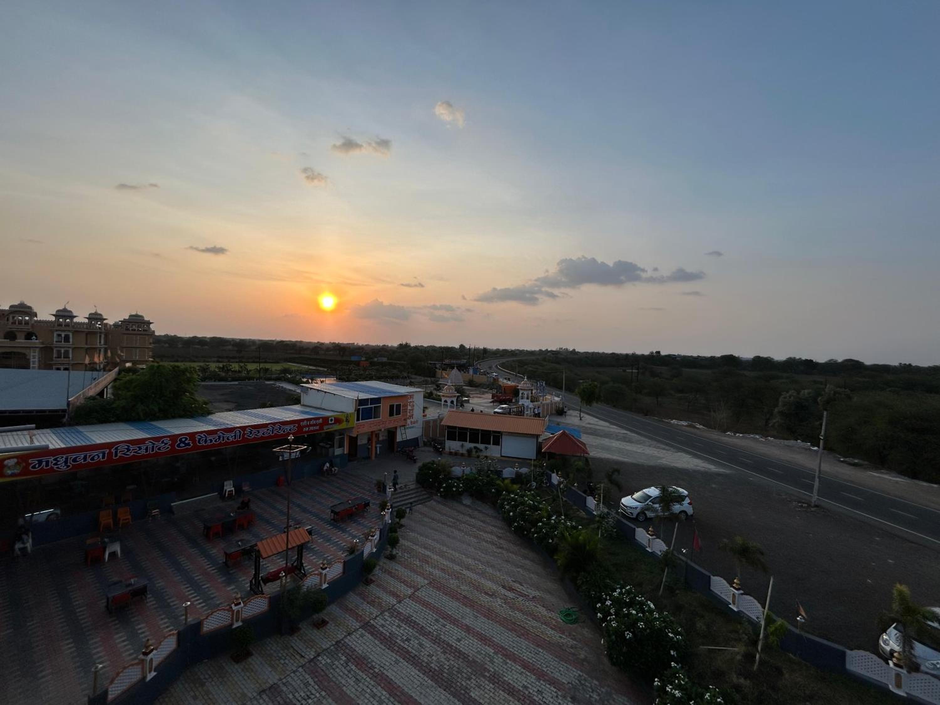 Hotel Madhuvan Ujjain view 4