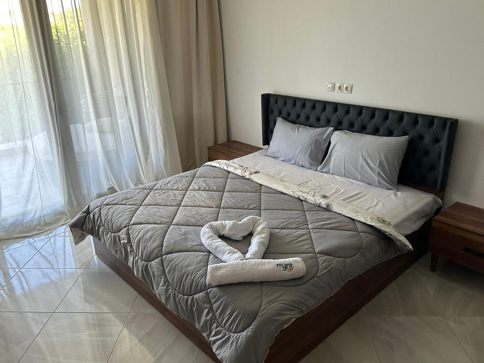 Marassi - Luxurious Twin House with Garden view 5