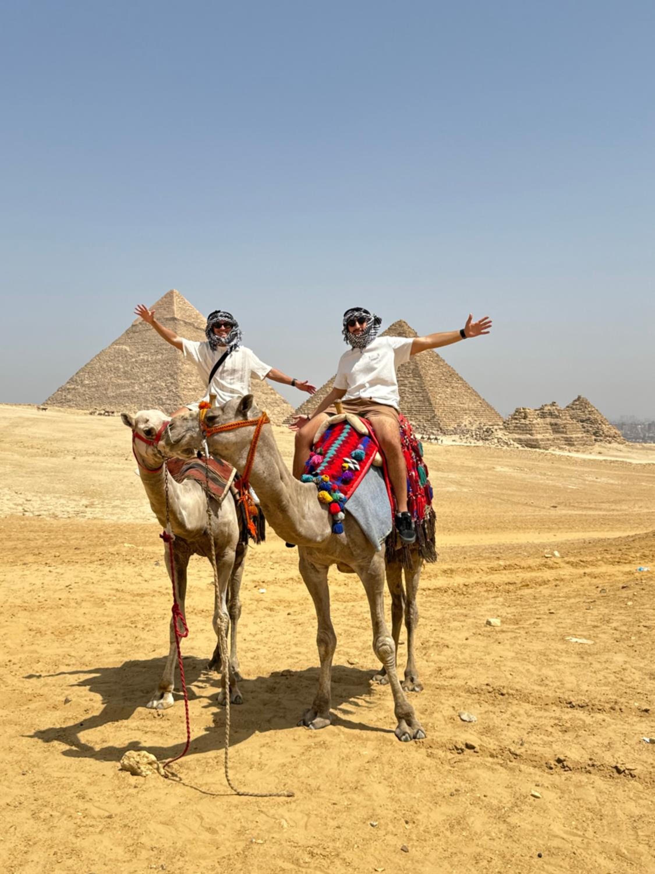 2 Jana Pyramids view inn
