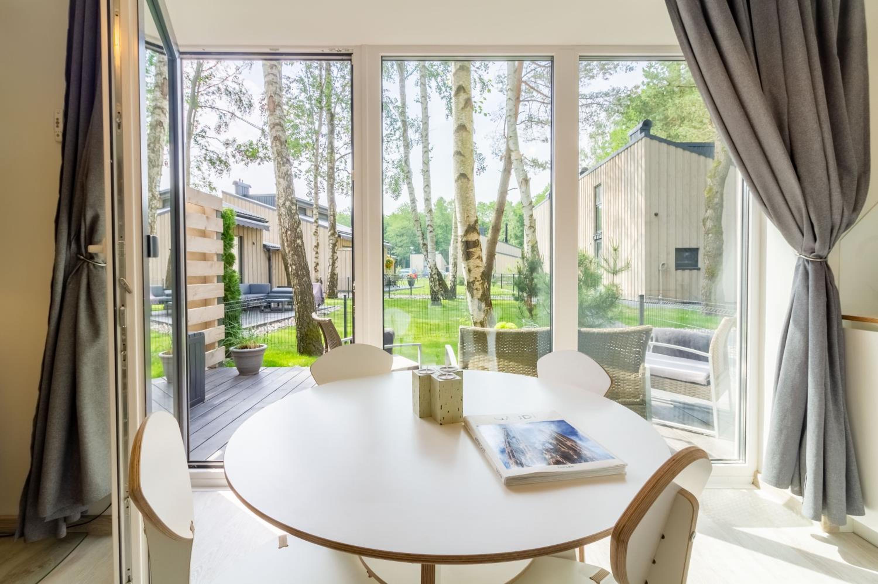Pajūrio namelis FAMILY BEACH HOUSE su baseinu view 3