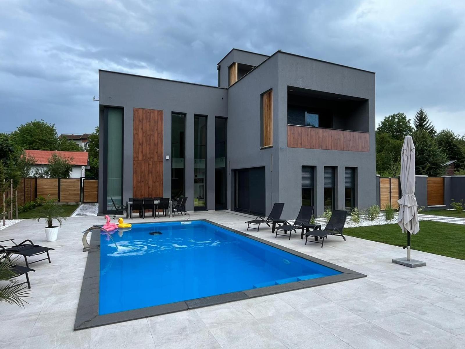 Villa of Senses