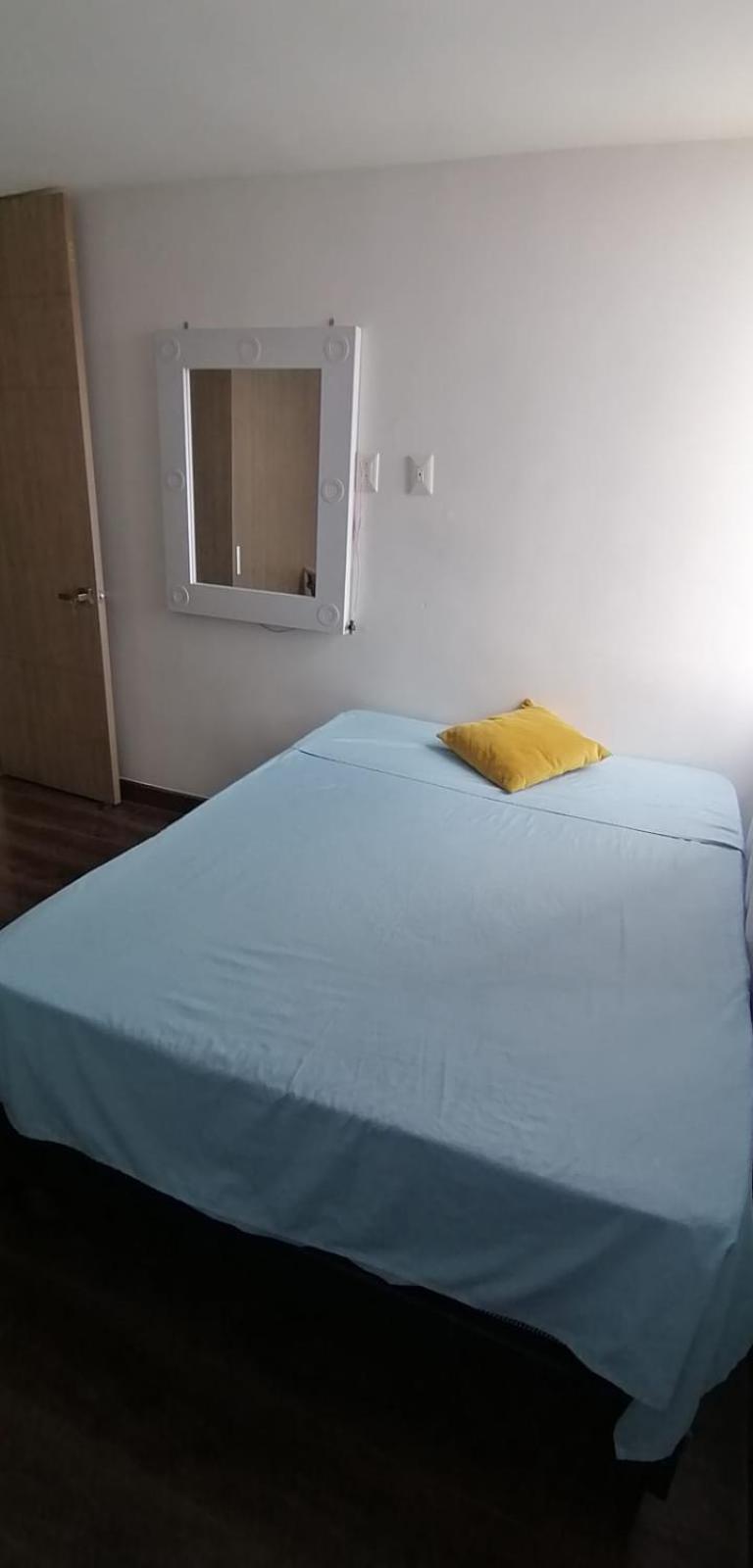 Linda habitación vacacional en apto compartido