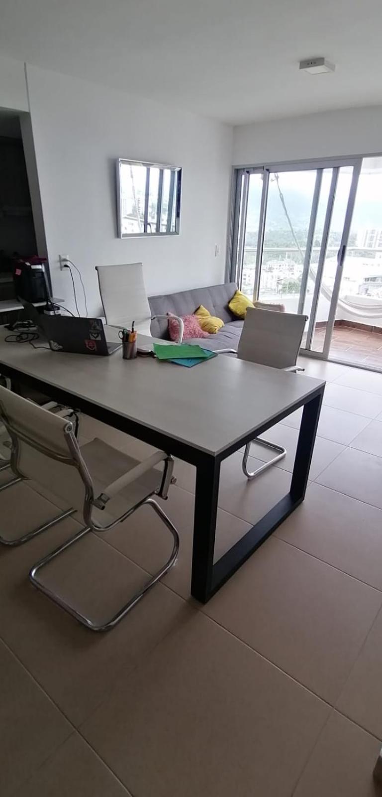 Linda habitación vacacional en apto compartido