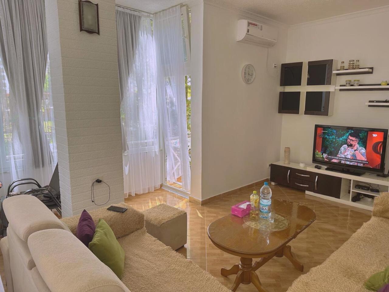 Aral Apartments