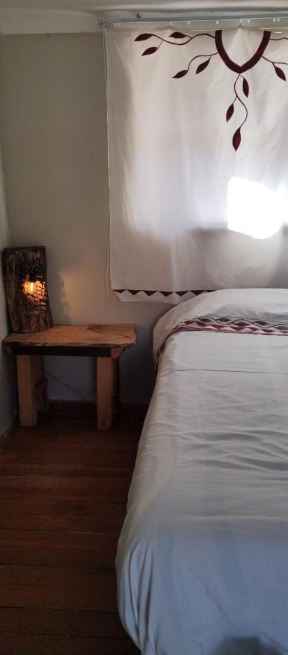 Wallpari Sonqo temazcal hostel Comunidad view 4