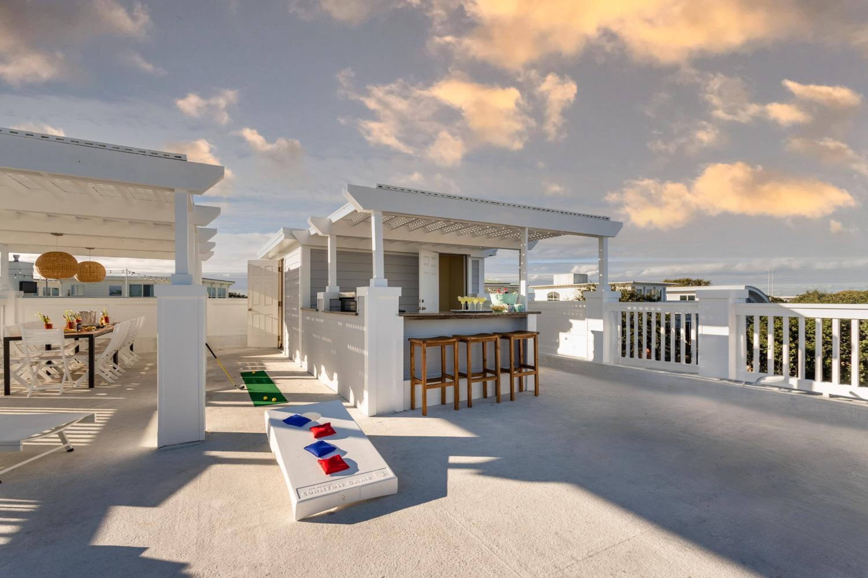 Sand Dune Sea Shell by AvantStay Gorgeous 2 Home Rental w 12 BRs