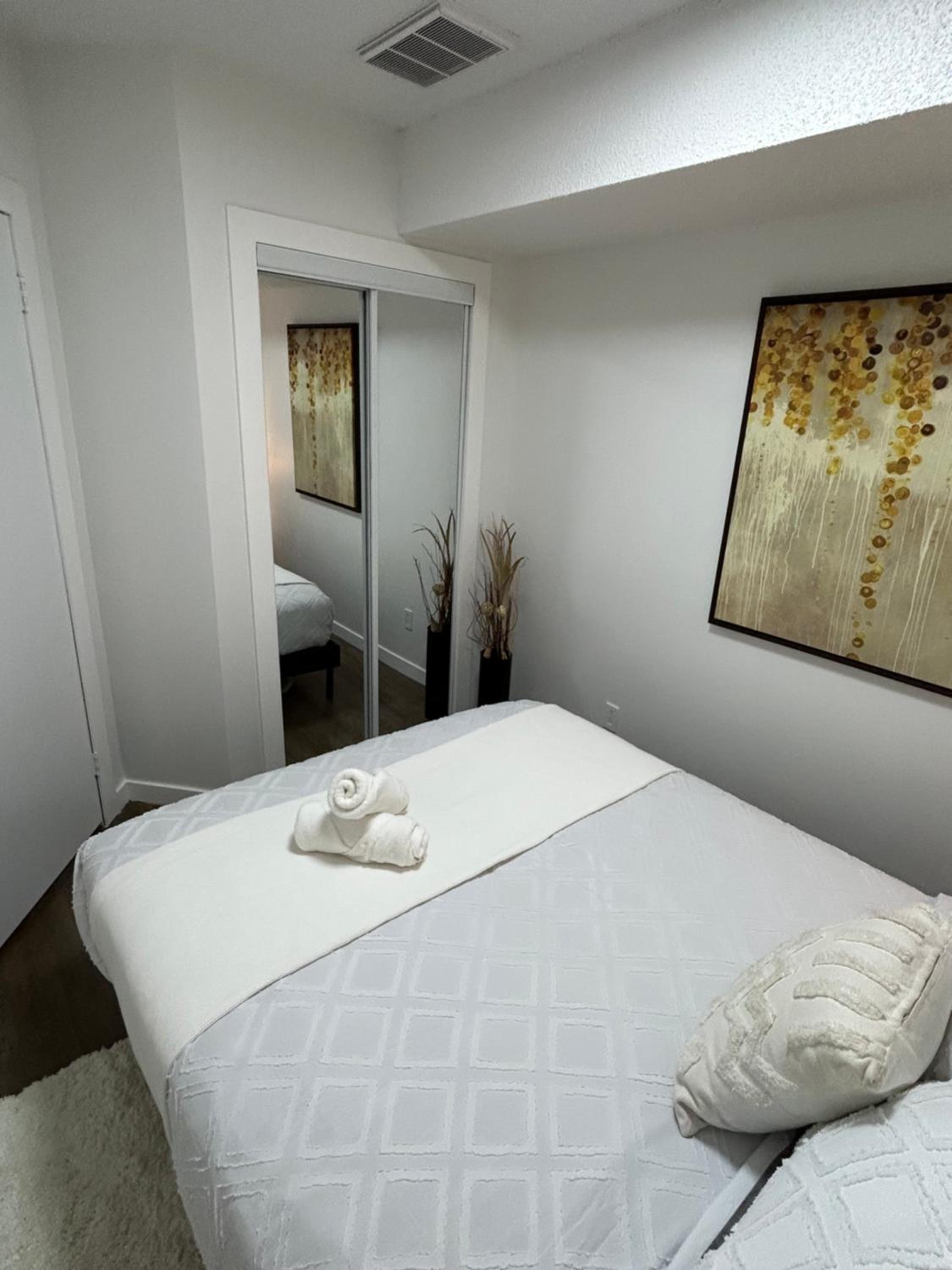Chic Romantic3bed patio WIFI quiet retreat parking
