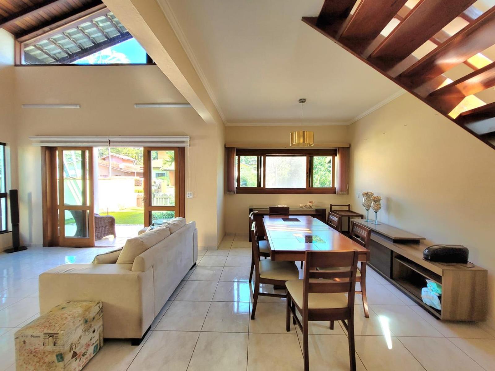 Casa em Caraguá Massaguaçu 3 quartos com piscina