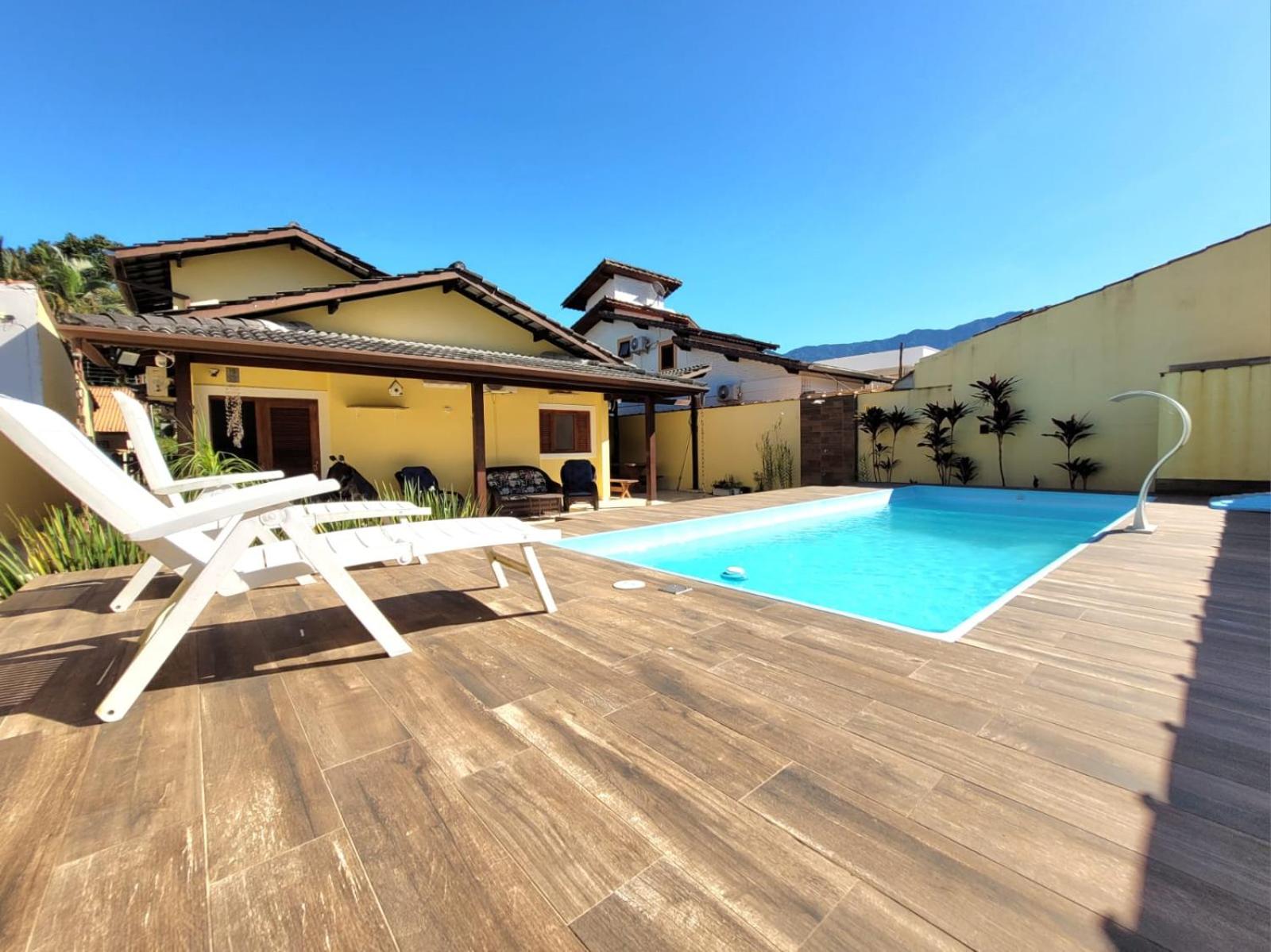 Casa em Caraguá Massaguaçu 3 quartos com piscina