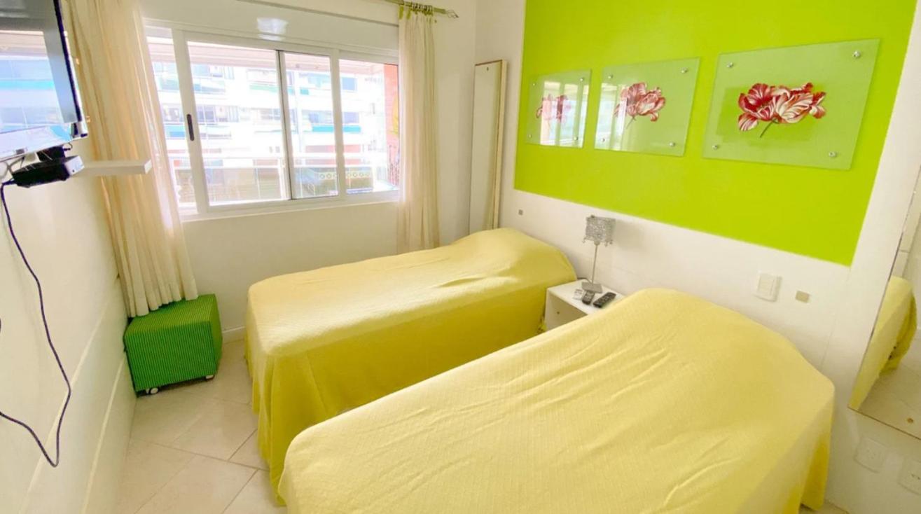 Apartamento com vista para o mar no Águas da Brava Residence