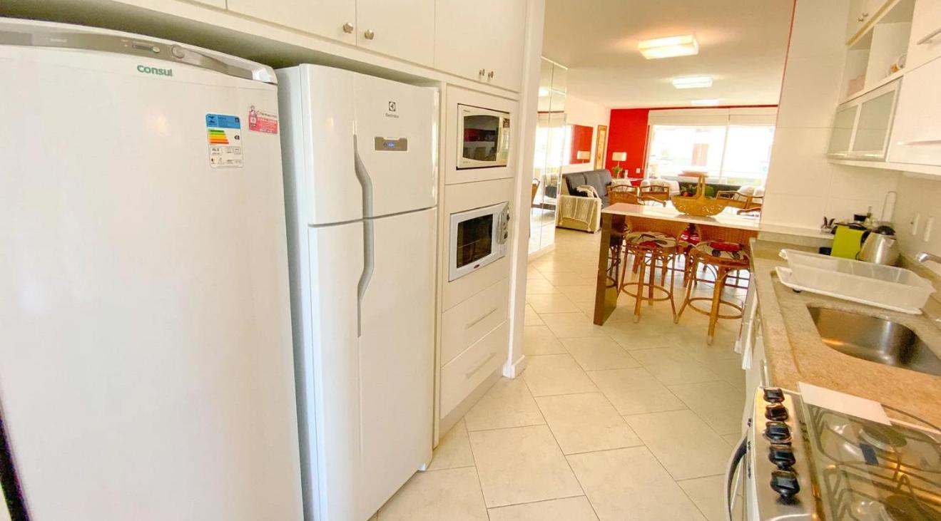 Apartamento com vista para o mar no Águas da Brava Residence