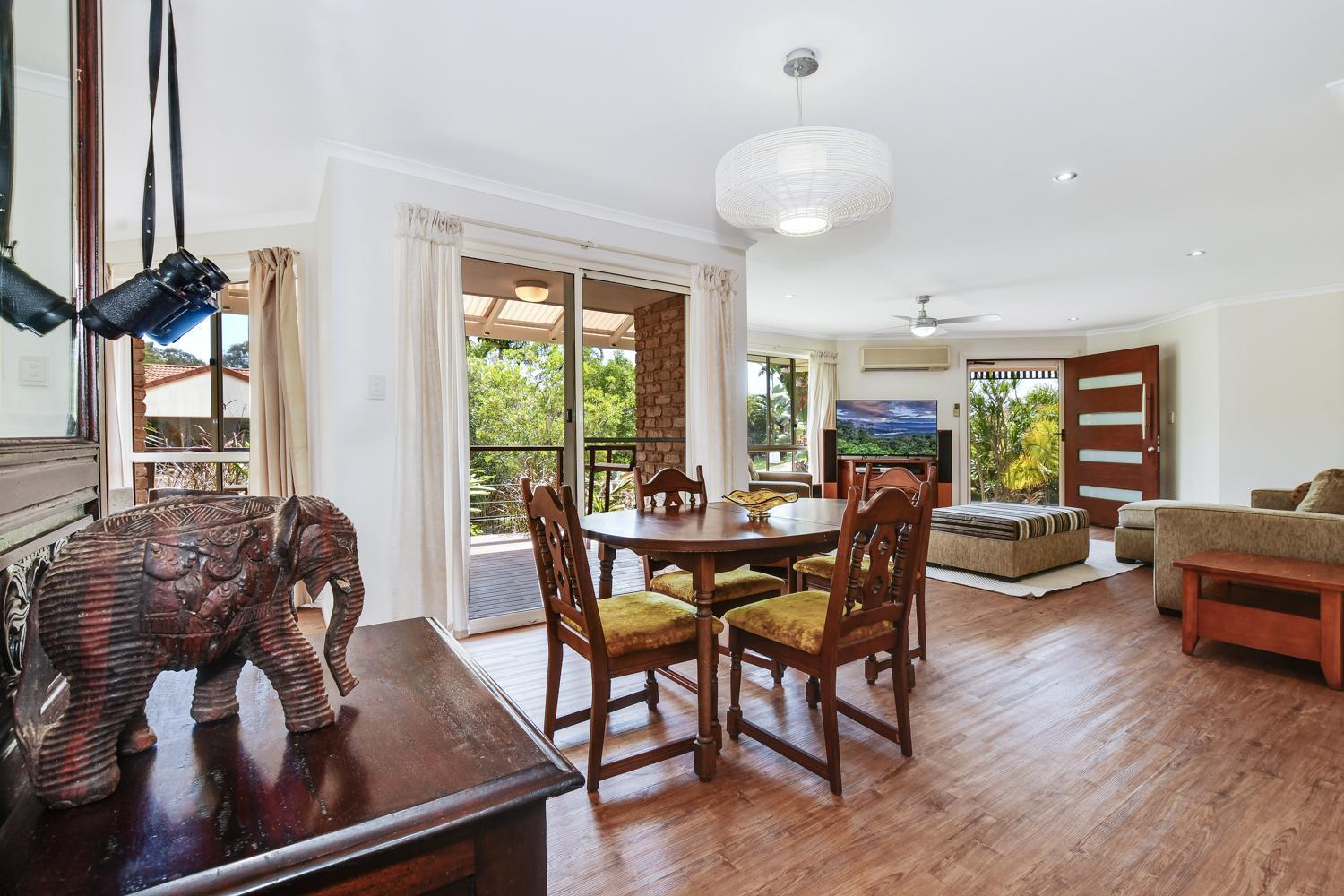 Peaceful, Pet Friendly Home - Medium to Large Pets Only