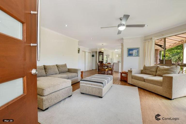 Peaceful, Pet Friendly Home - Medium to Large Pets Only