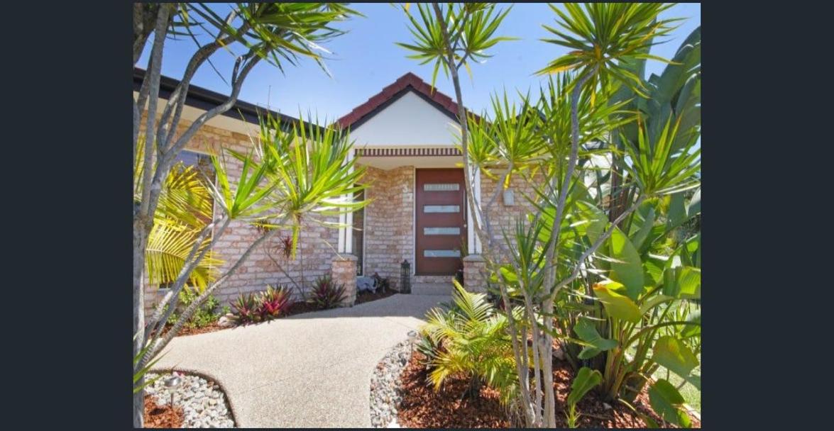 Peaceful, Pet Friendly Home - Medium to Large Pets Only