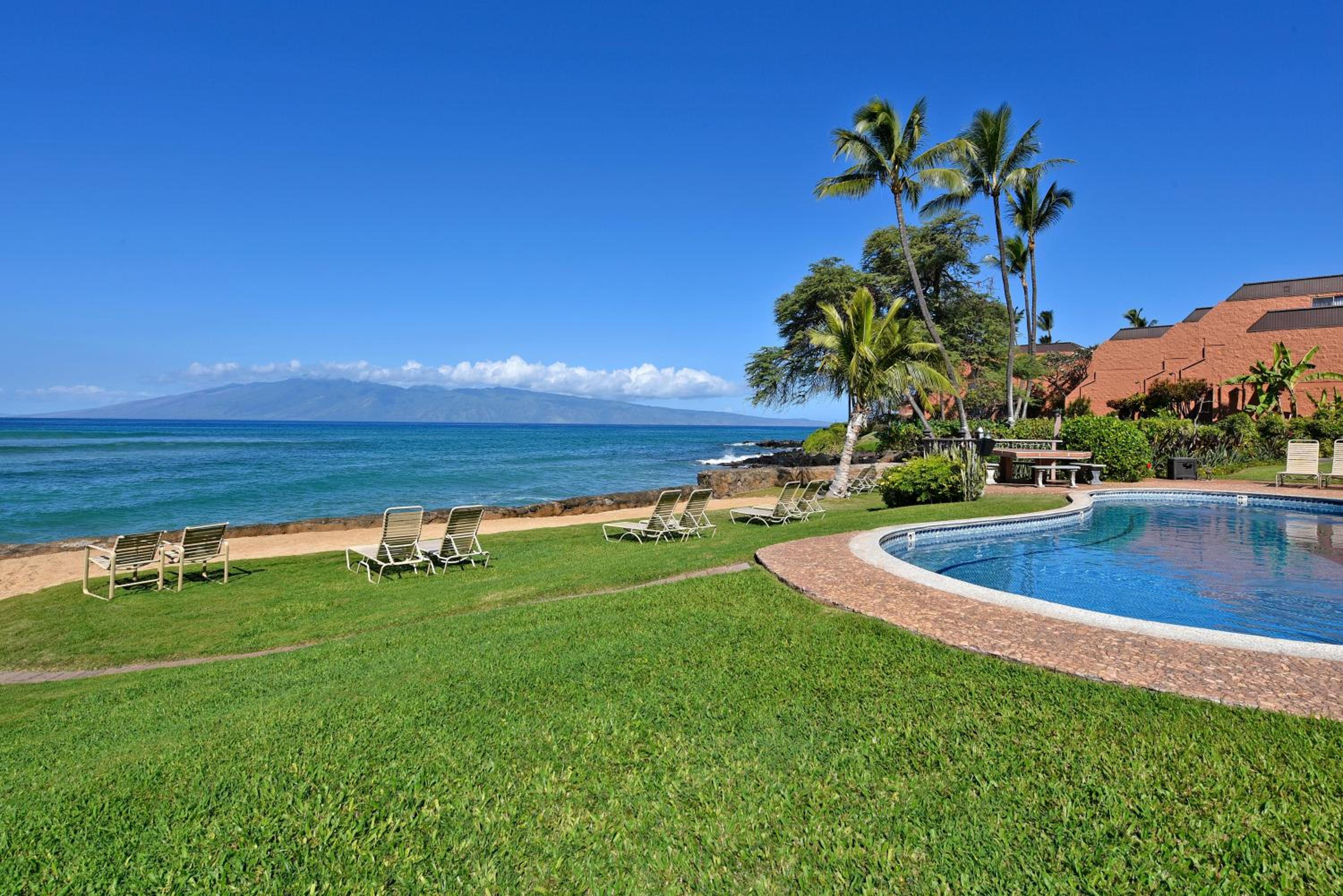 Hoyochi Nikko 201 · HN 201 Relaxing Getaway OceanFront 2BD wPool