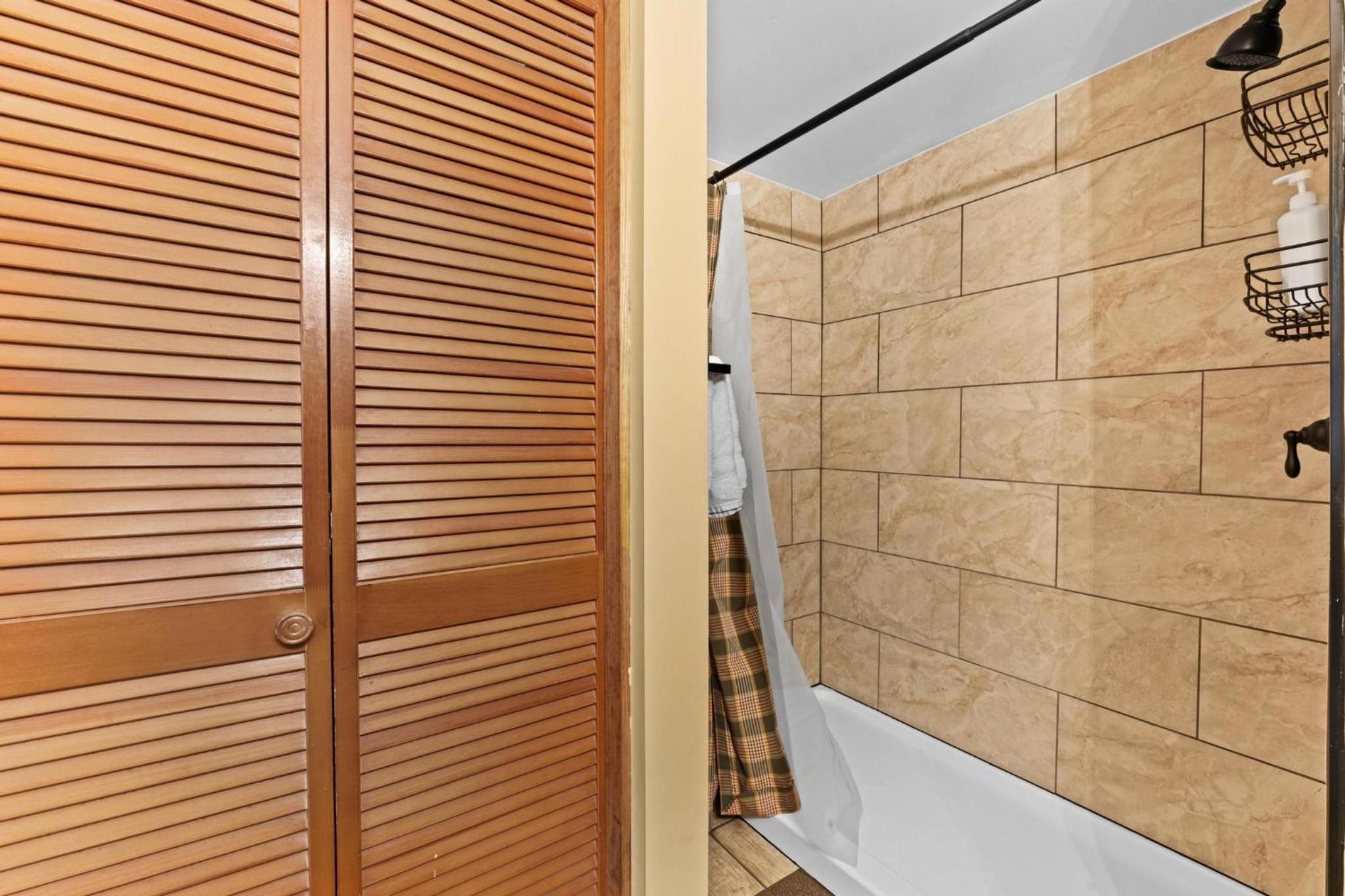 Photo 77