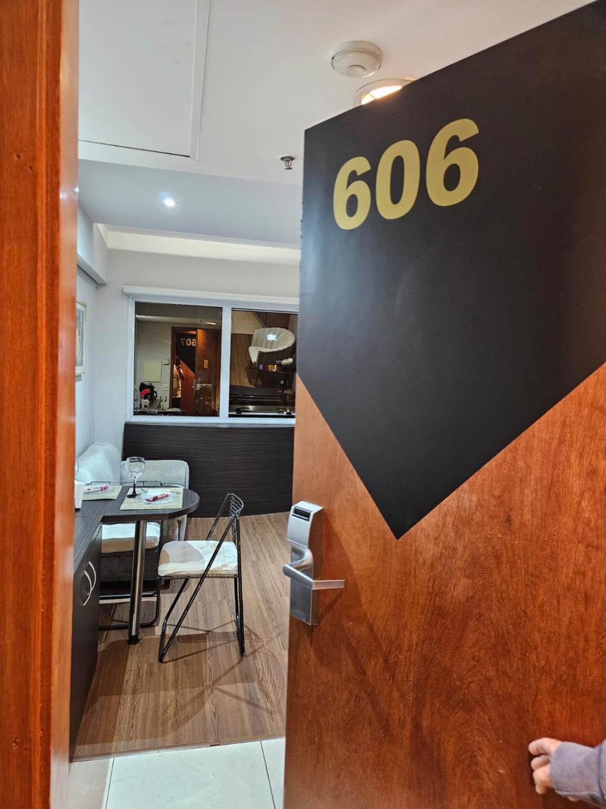 Flat em hotel na Bela Vista R Maestro Cardim
