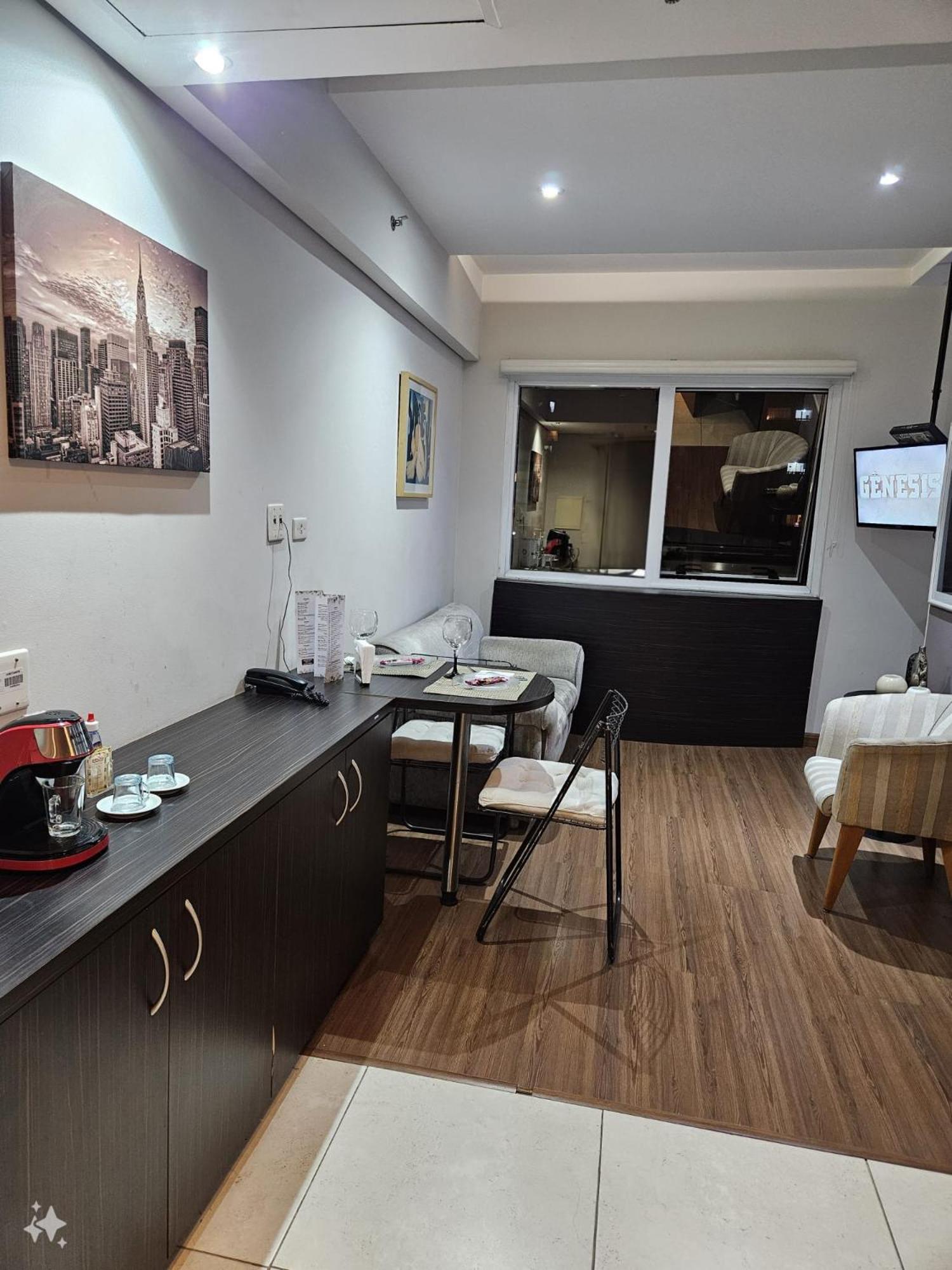 Flat em hotel na Bela Vista R Maestro Cardim