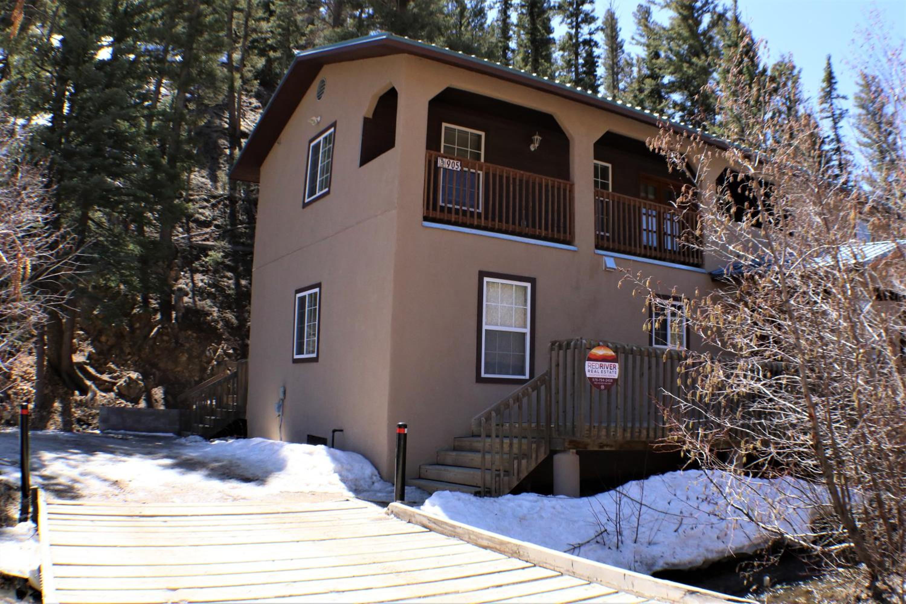 Hacienda on Pioneer Creek