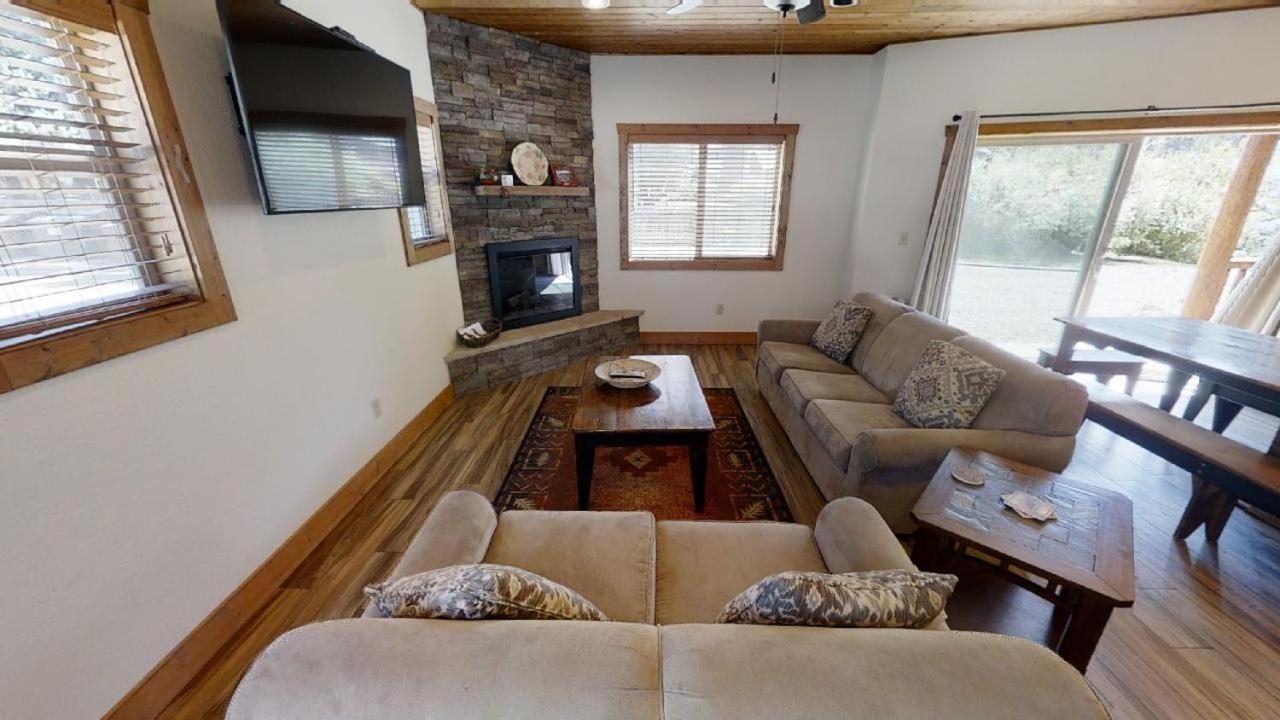 Lost in Paradise - Pet Friendly - Hot Tub - WiFi - Fireplace - Grill - On the River - Fire Pit view 2