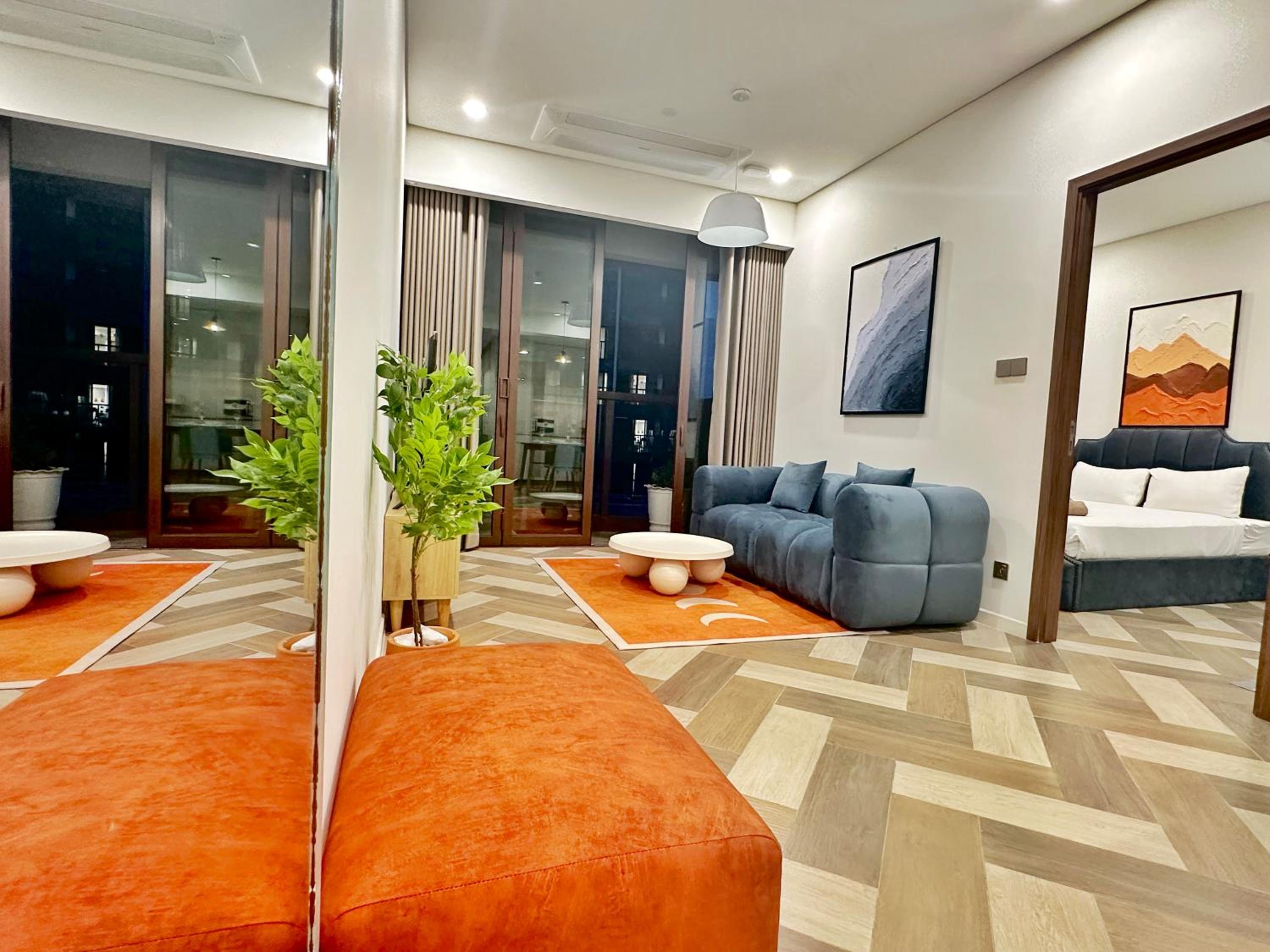 ZO Apartment Opera, Crest, Galleria -Central Saigon -Free POOL-GYM-SAUNA Room-YOGA Room