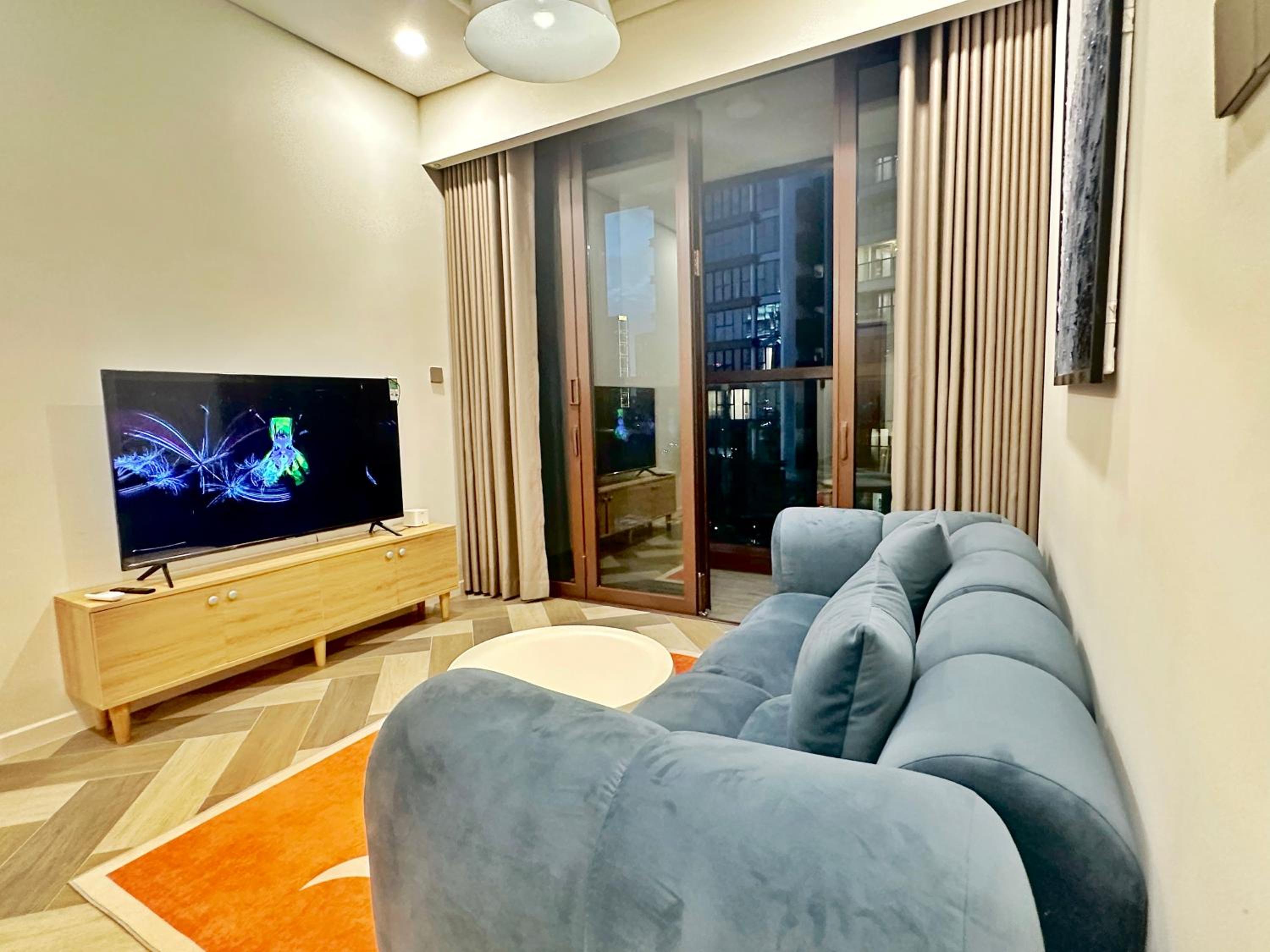 ZO Apartment Opera, Crest, Galleria -Central Saigon -Free POOL-GYM-SAUNA Room-YOGA Room