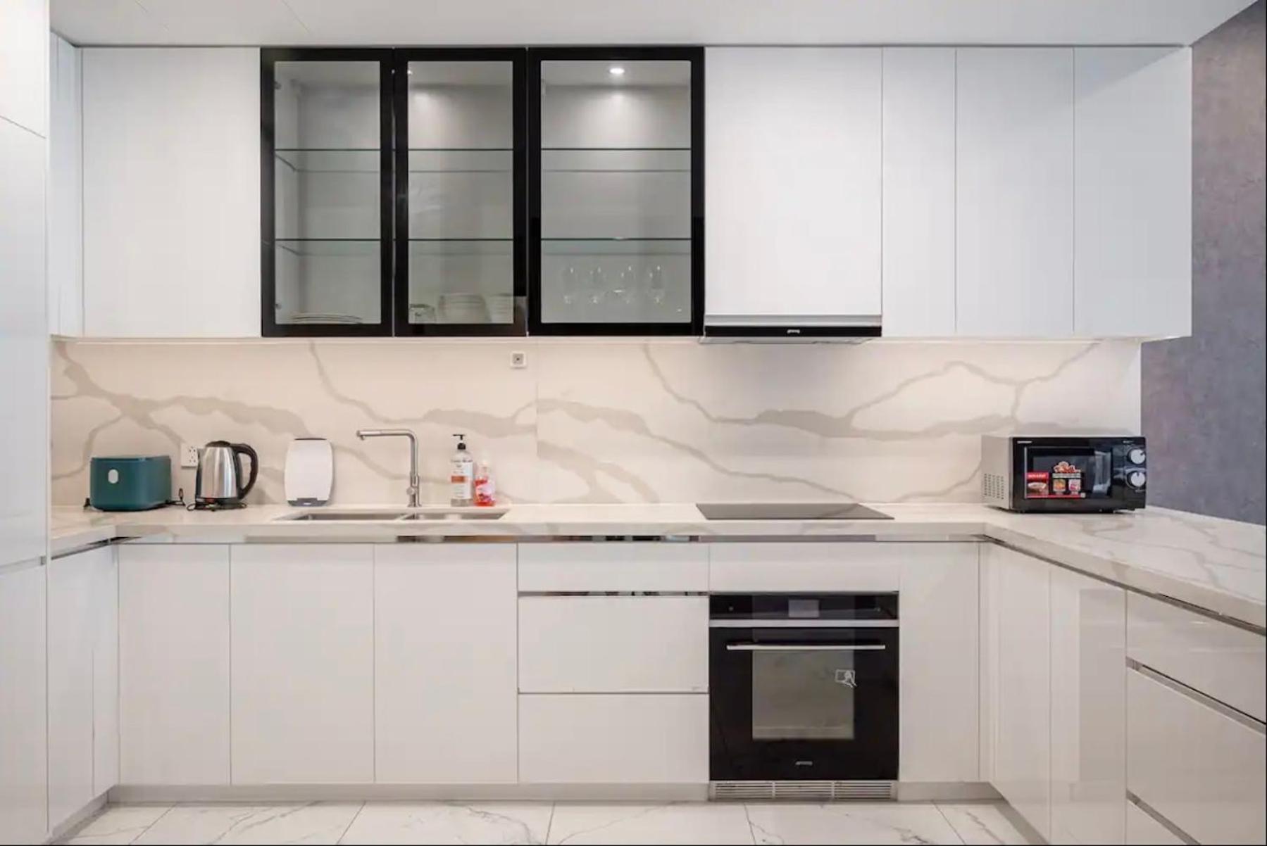 ZO Apartment Opera, Crest, Galleria -Central Saigon -Free POOL-GYM-SAUNA Room-YOGA Room