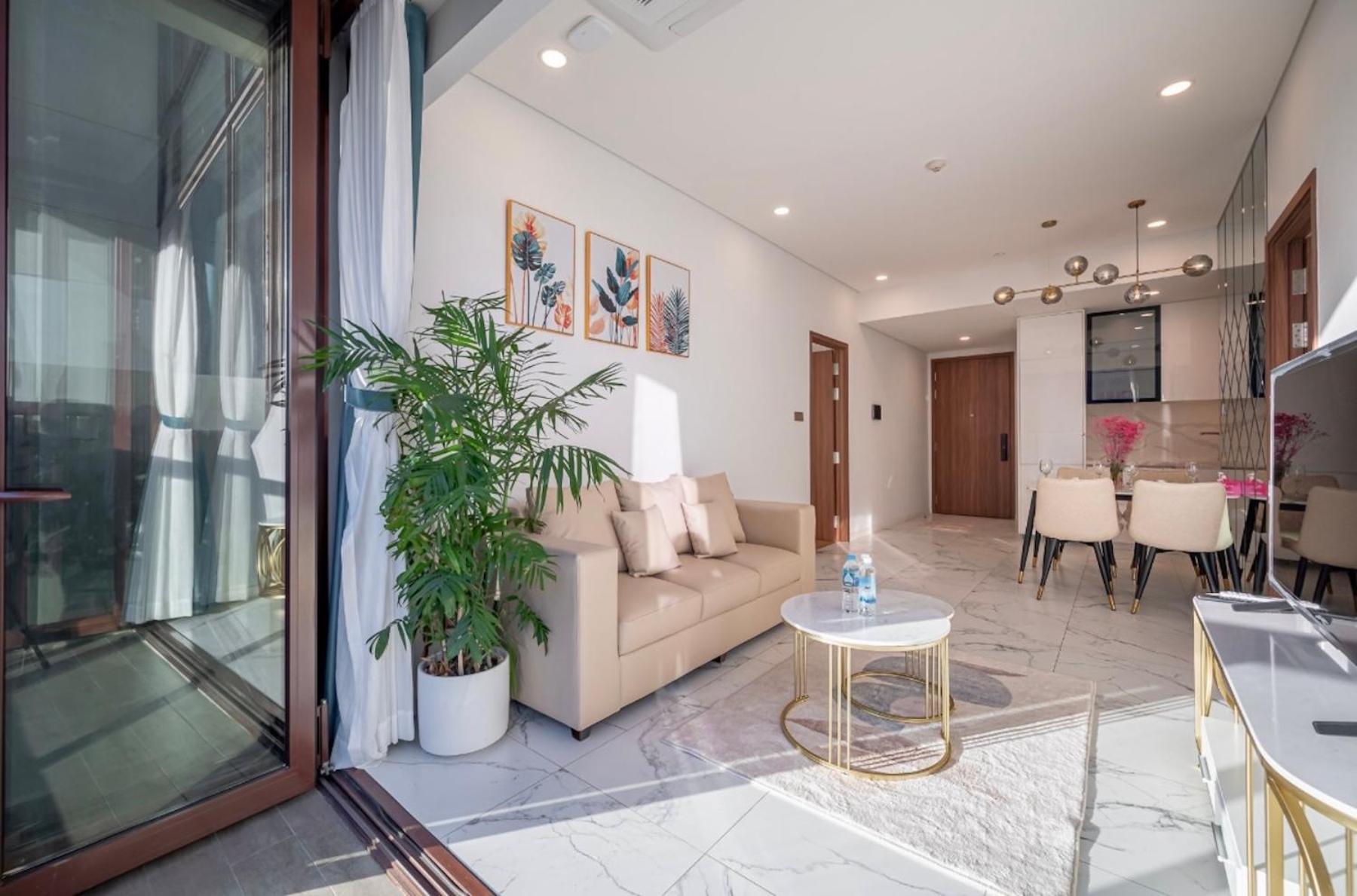 ZO Apartment Opera, Crest, Galleria -Central Saigon -Free POOL-GYM-SAUNA Room-YOGA Room
