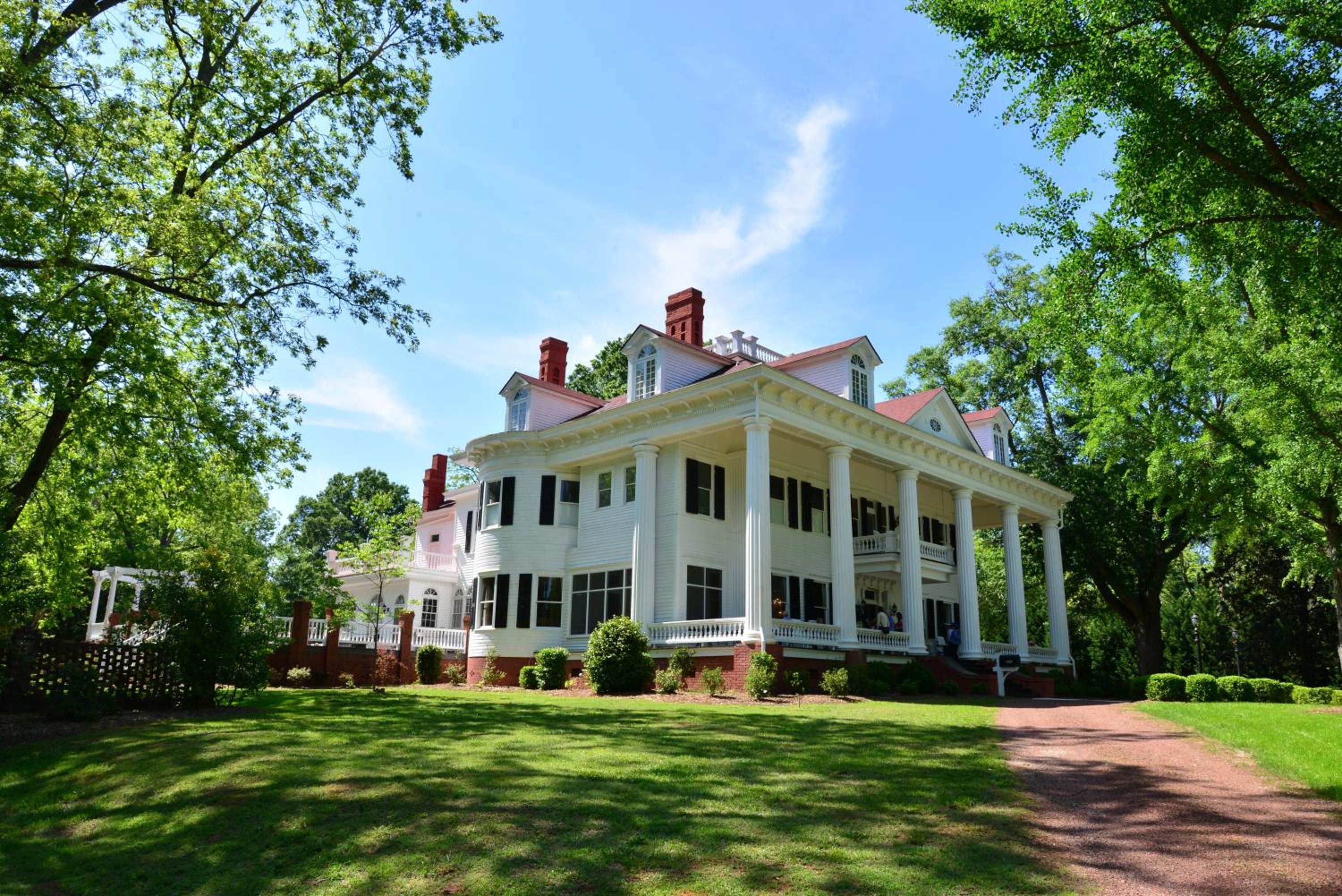 The Twelve Oaks Bed & Breakfast