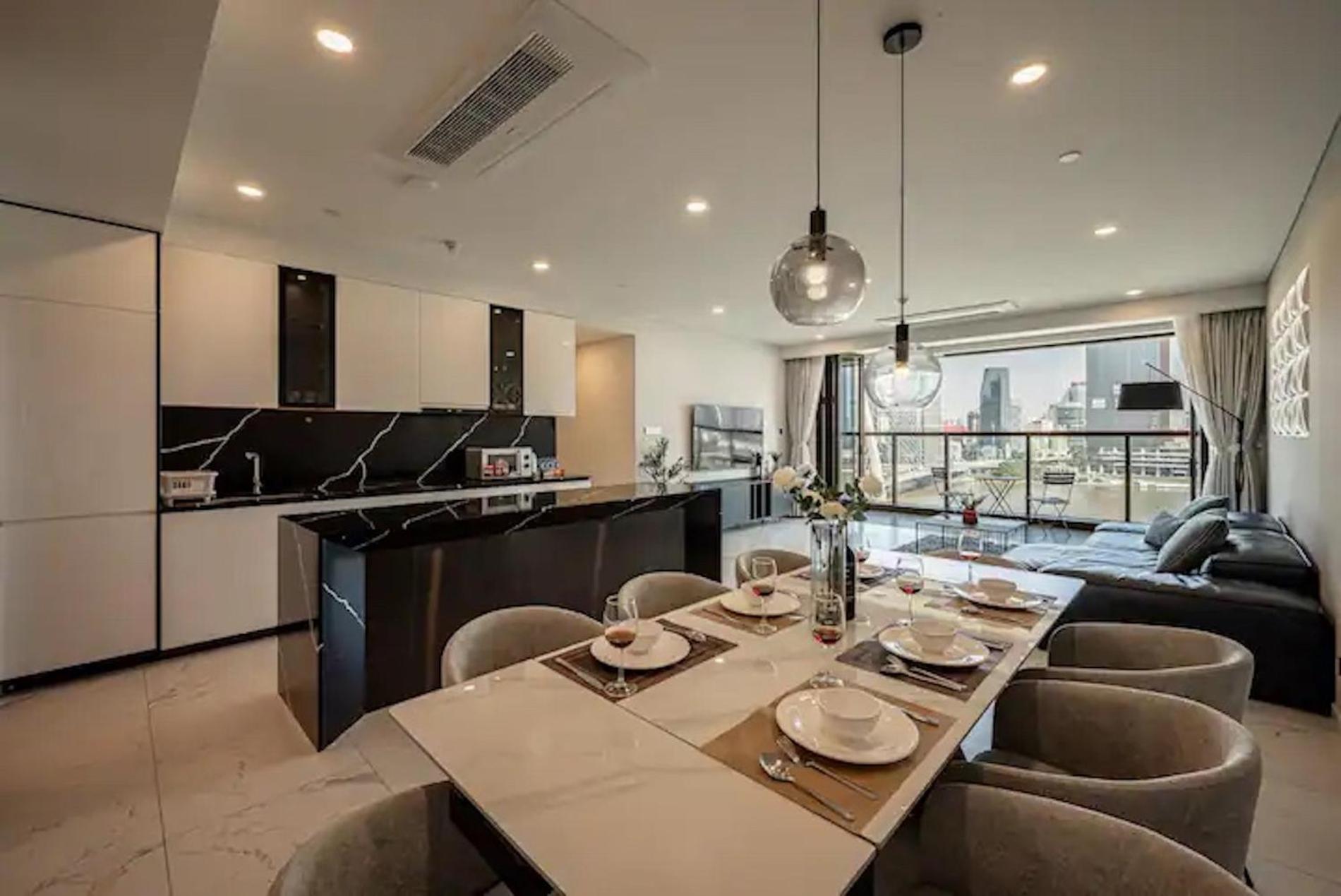 ZO Apartment Opera, Crest, Galleria -Central Saigon -Free POOL-GYM-SAUNA Room-YOGA Room