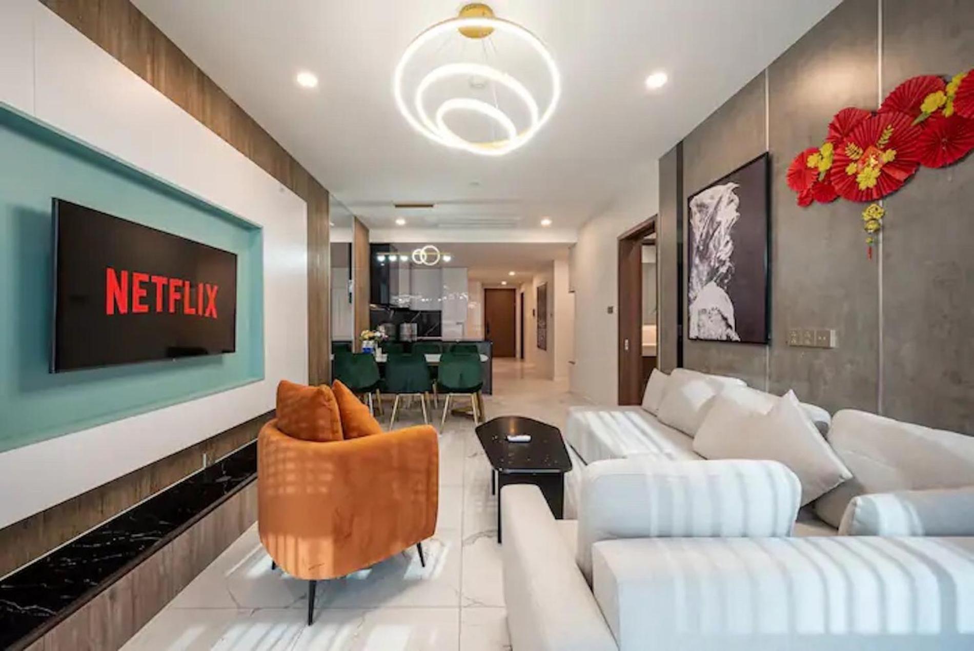 ZO Apartment Opera, Crest, Galleria -Central Saigon -Free POOL-GYM-SAUNA Room-YOGA Room