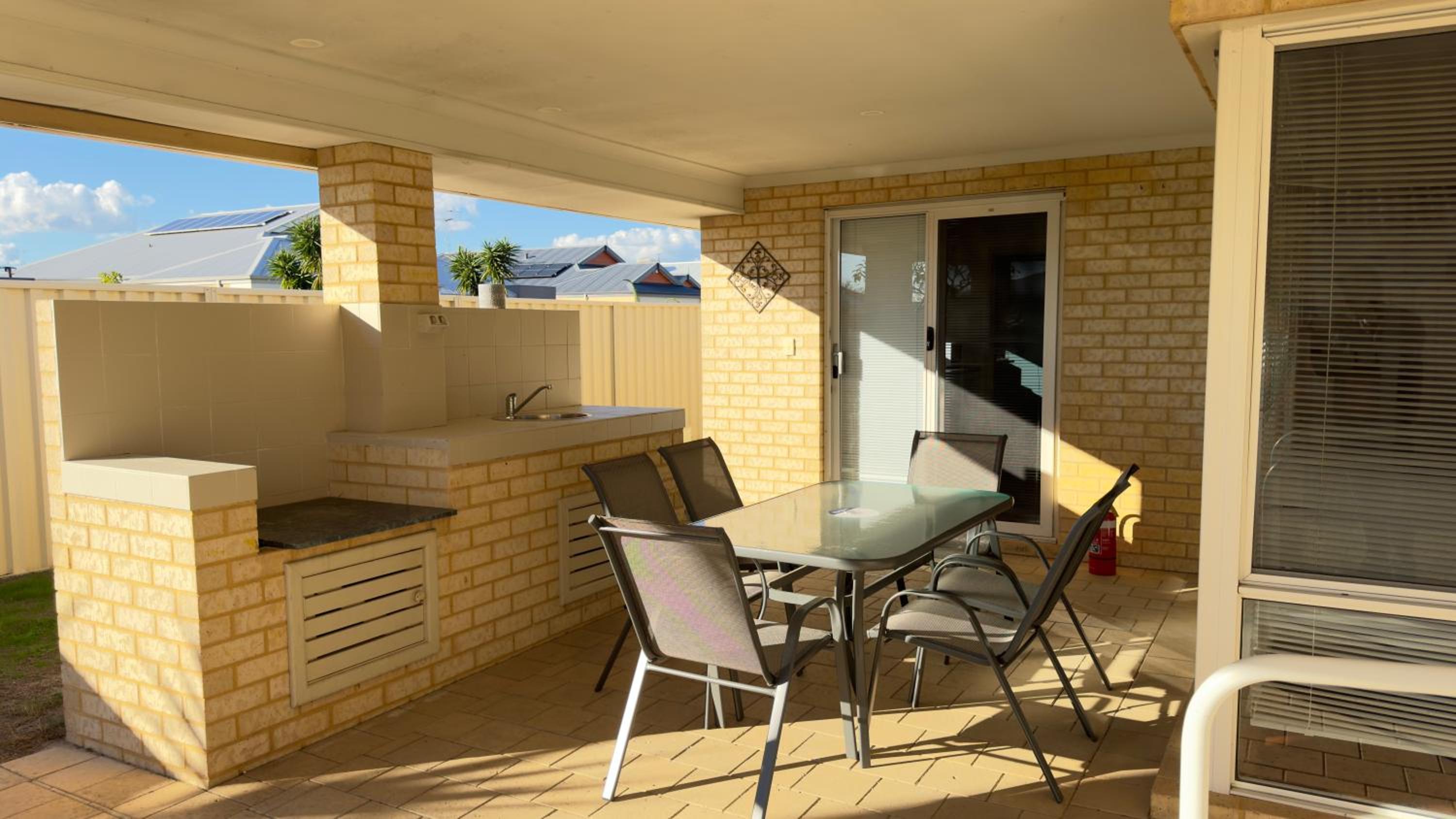 Mandurah Guesthouse
