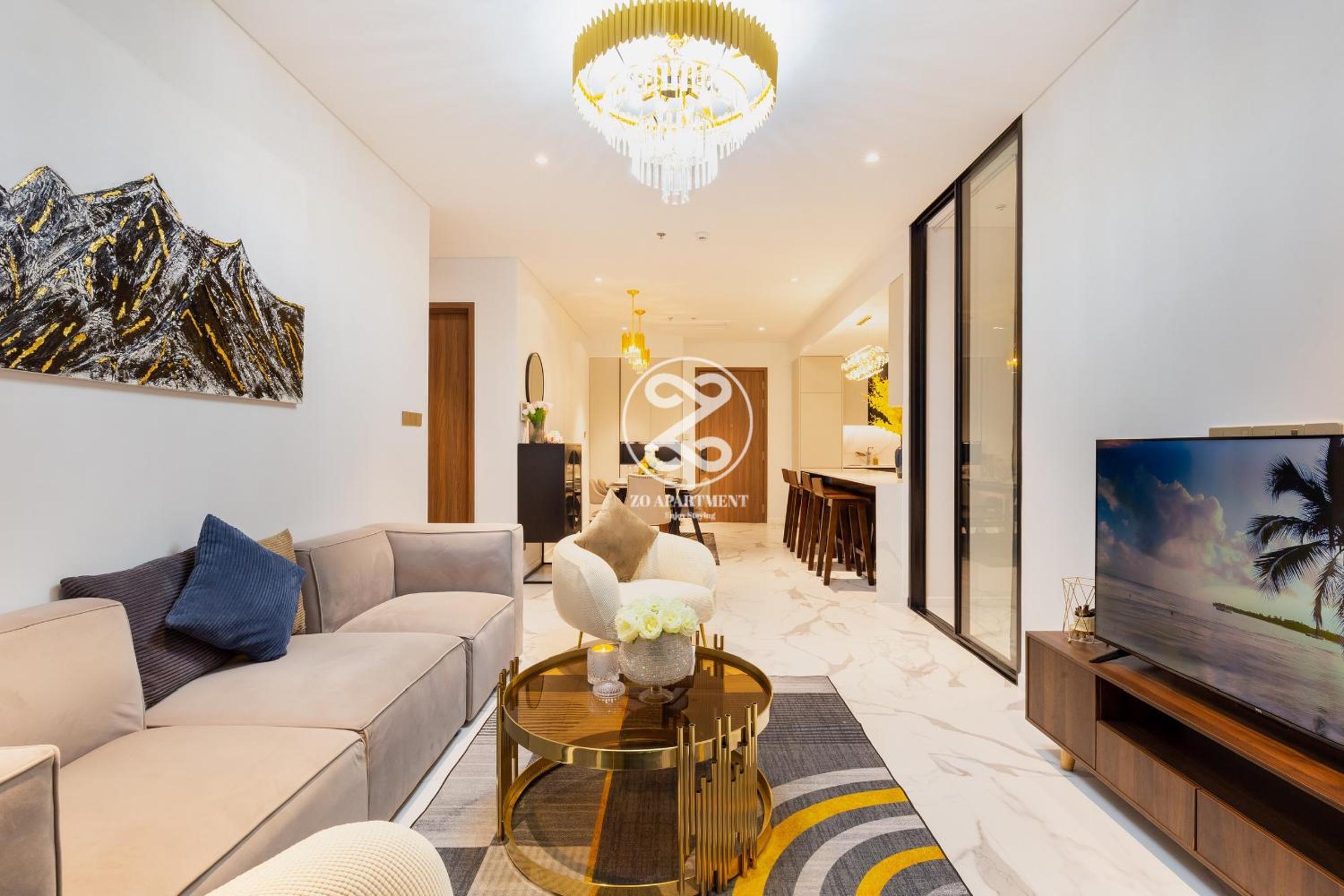ZO Apartment Opera, Crest, Galleria -Central Saigon -Free POOL-GYM-SAUNA Room-YOGA Room