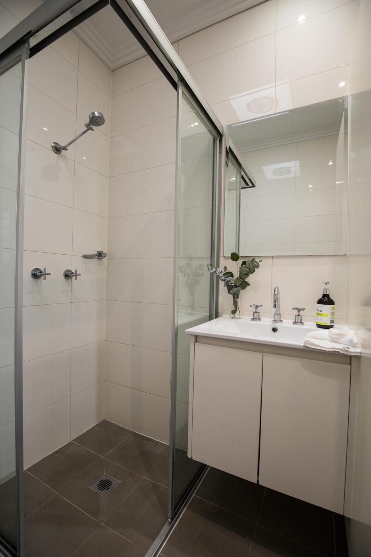 Lithgow Apartments