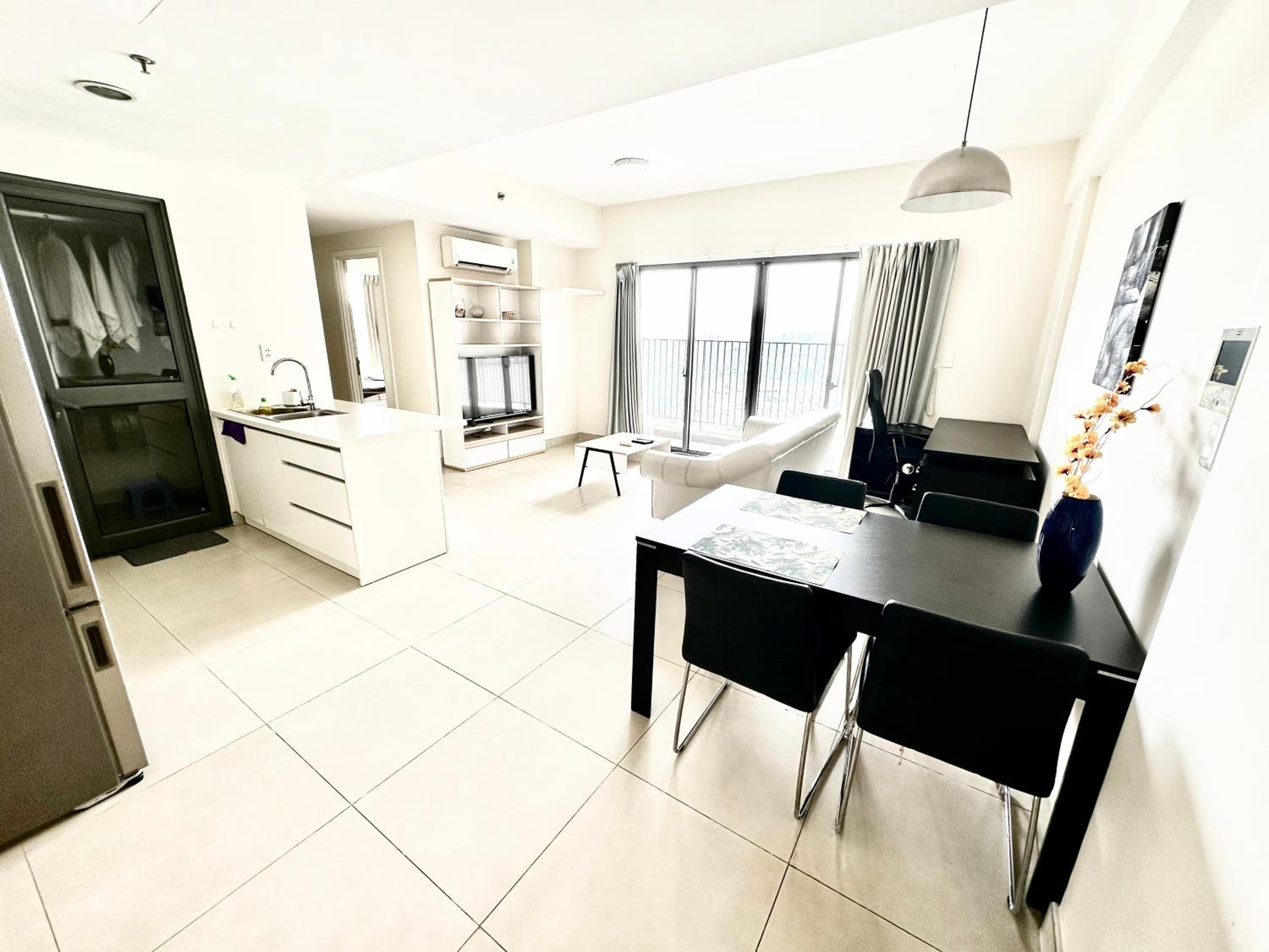 Masteri ThaoDien - High Floor With Clear View - 2 bedrooms vs 2 bathrooms