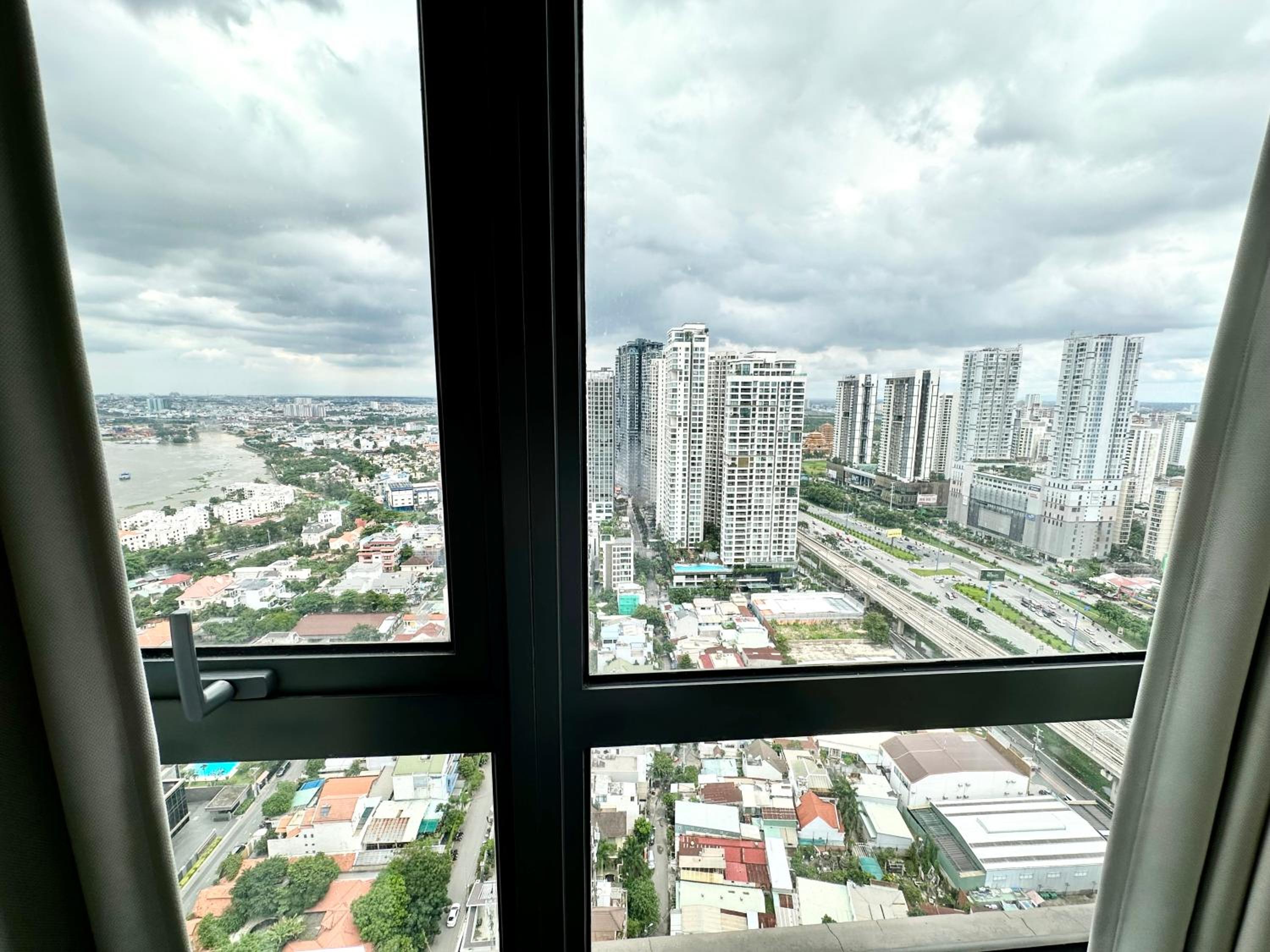 Masteri ThaoDien - High Floor With Clear View - 2 bedrooms vs 2 bathrooms